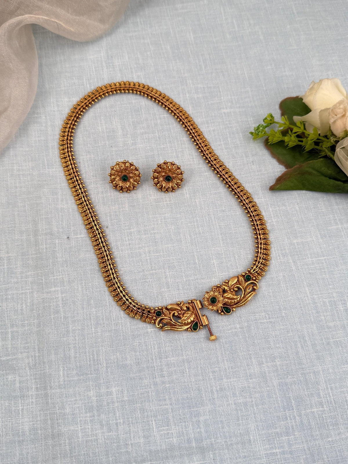 Luxurious Antique Screw Type Necklace Set 907