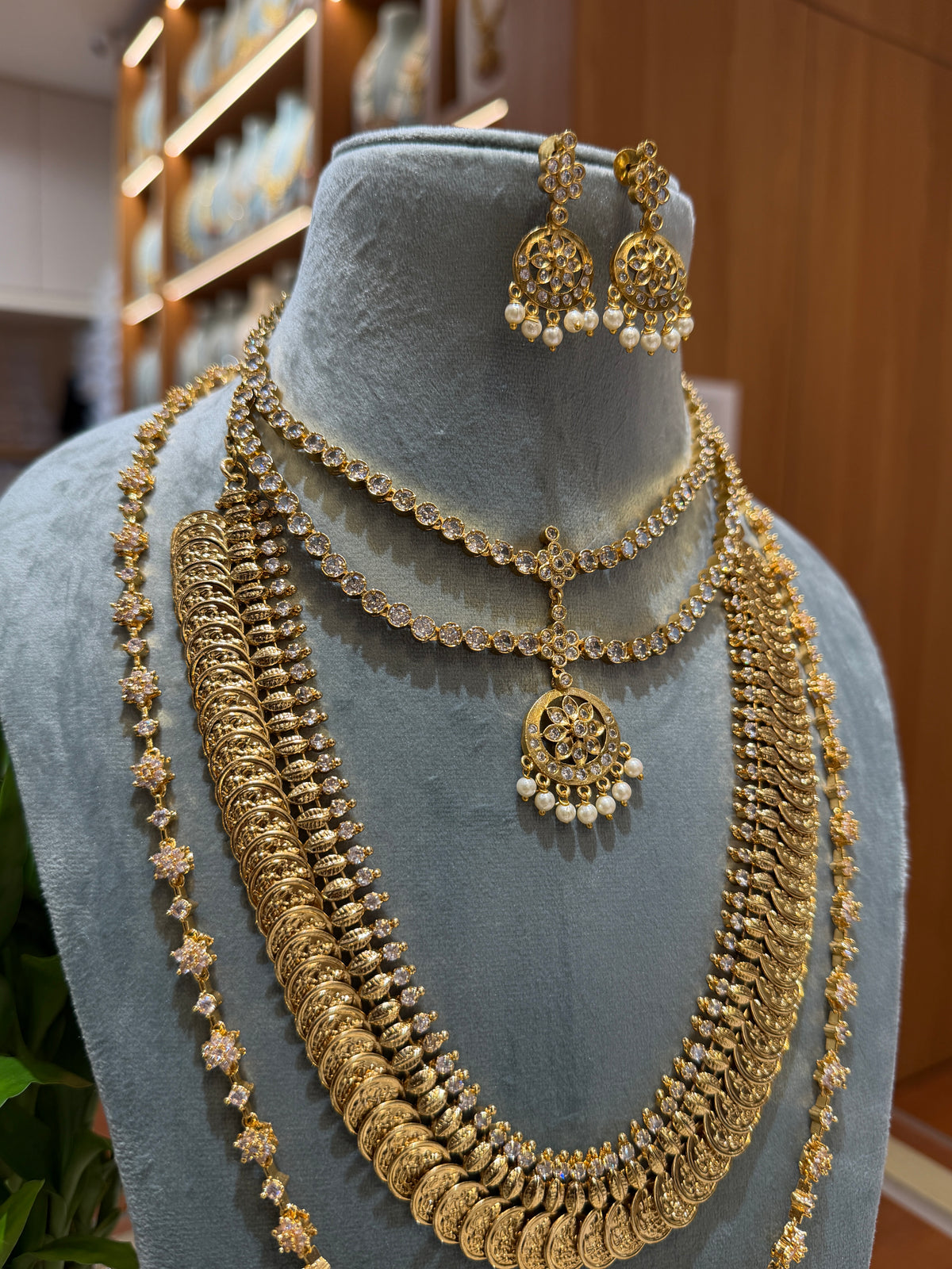 Gold like White Stone Full Necklace Set | NC011