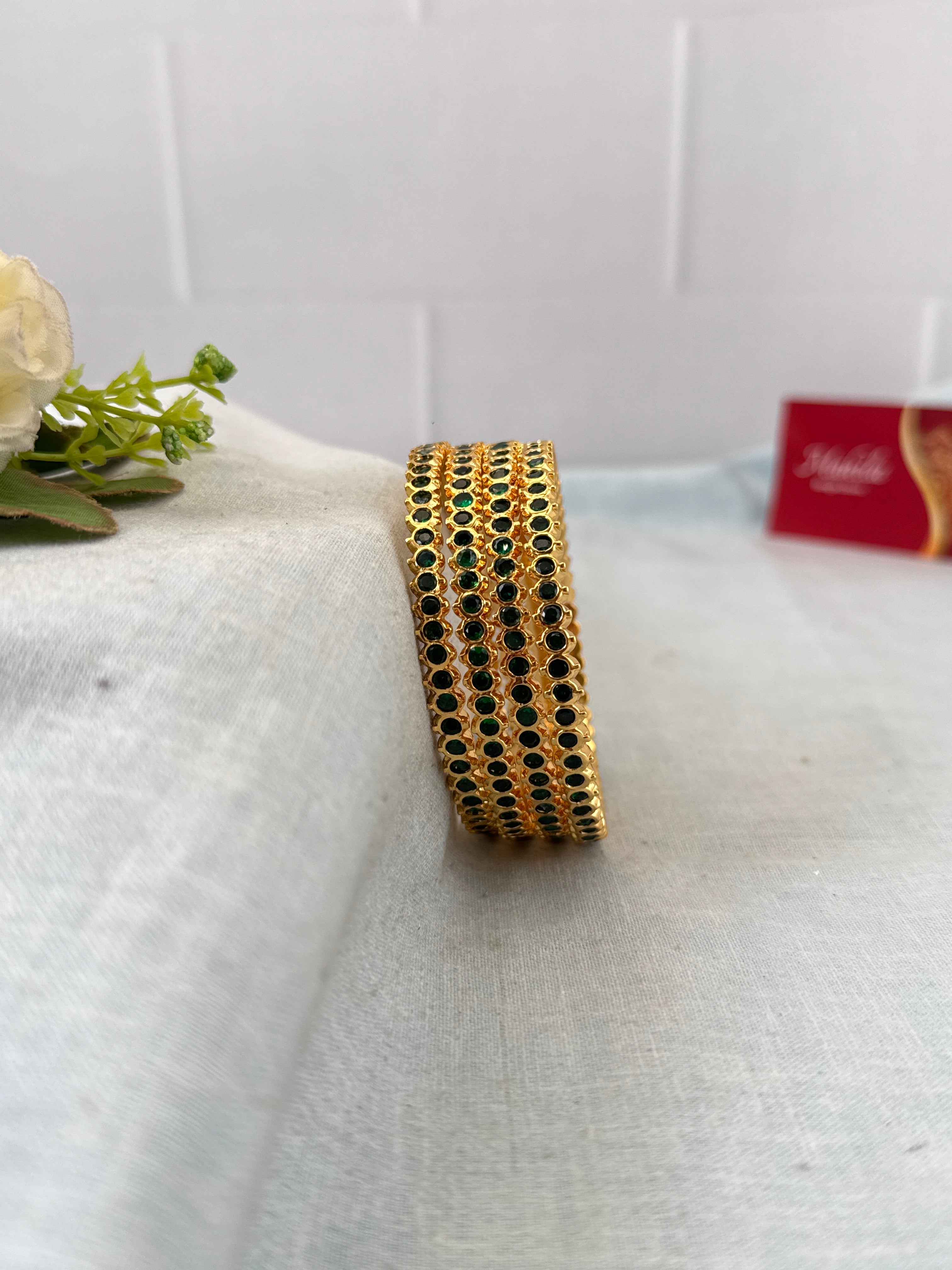 Luxurious Sampoorna Antique Stone Bangles 7226