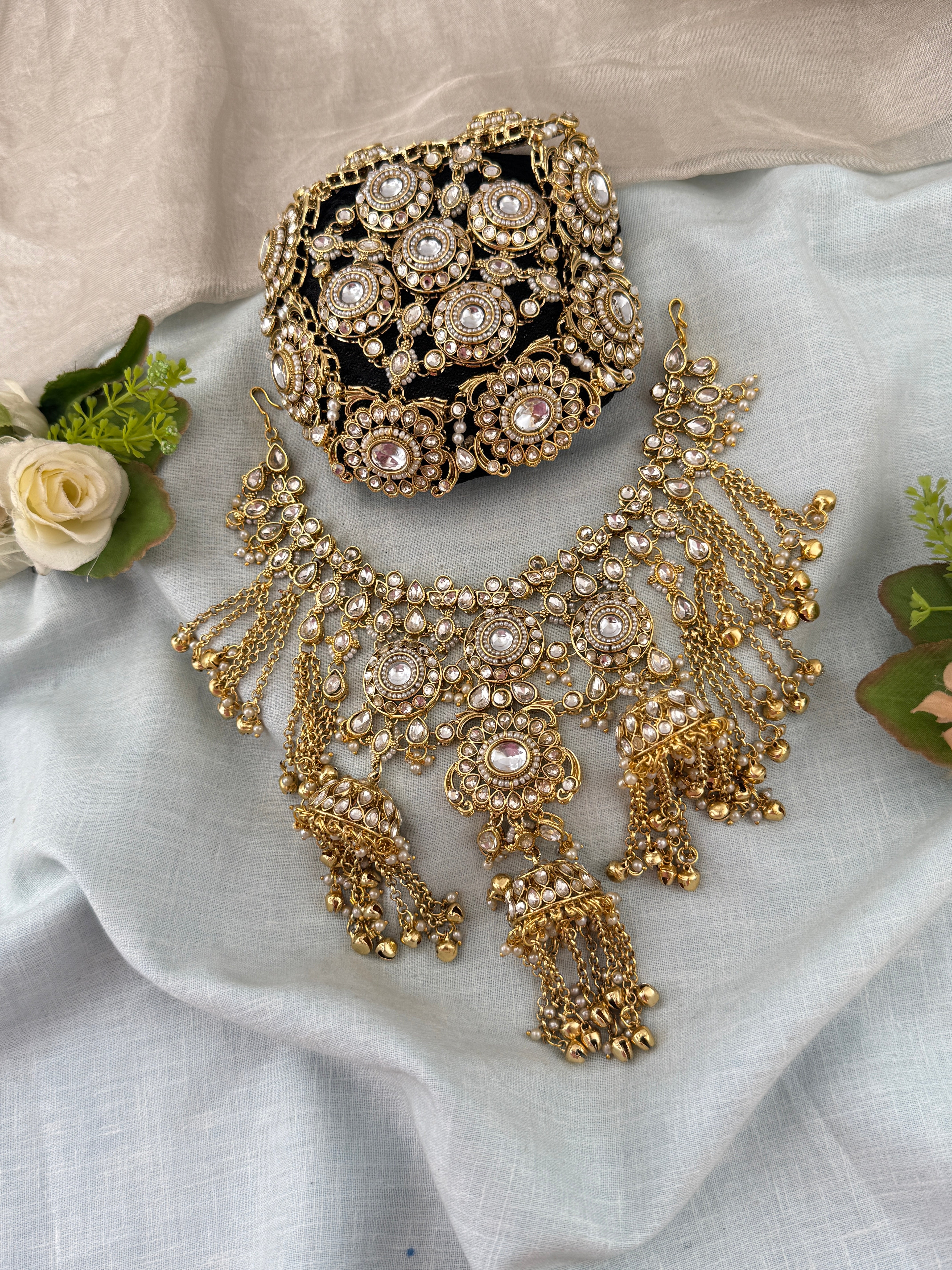 Hair bun, hair juda, hair jewellery, hair bun cage, kundan hair tie,