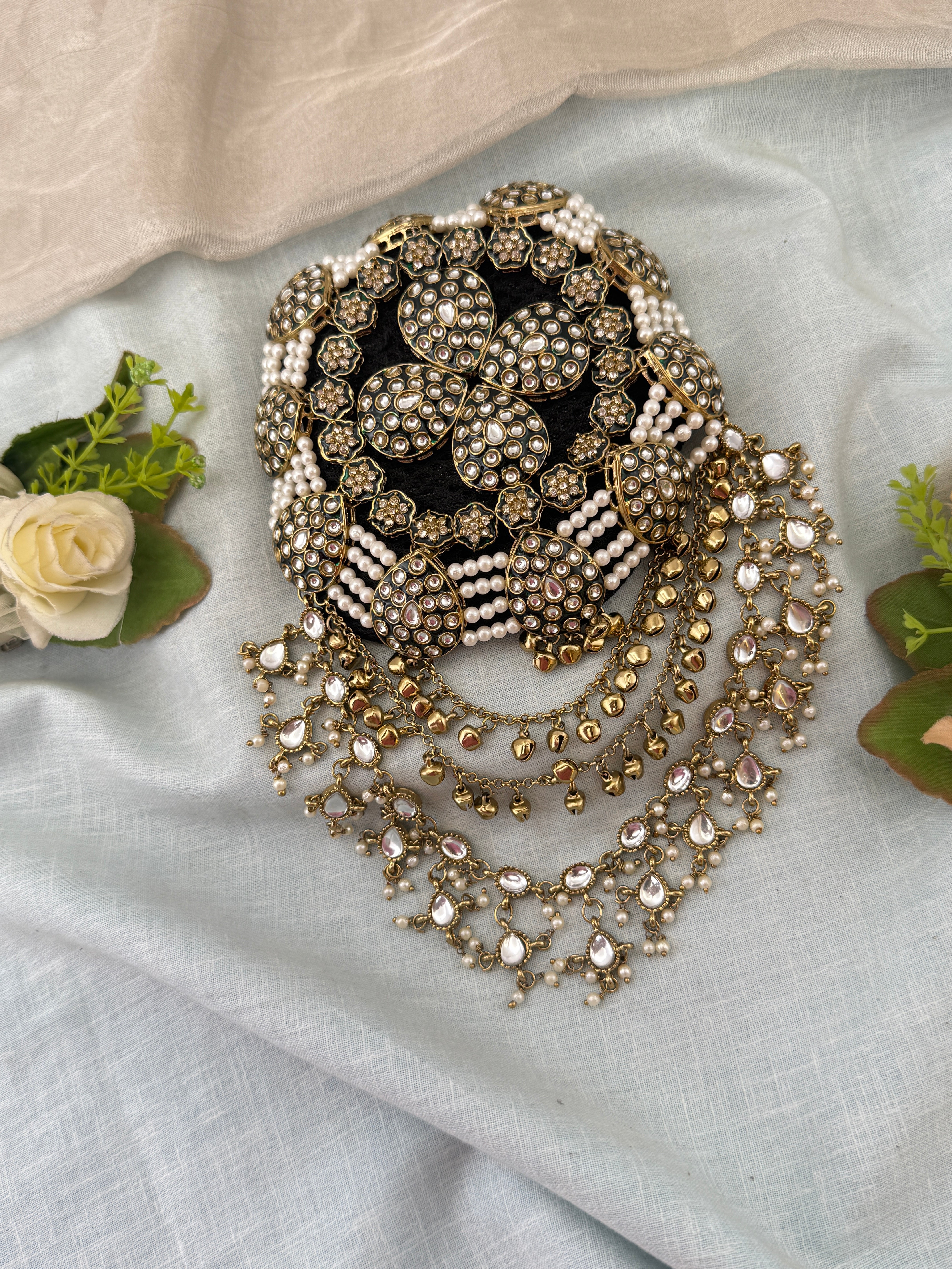 Hair bun, hair juda, hair jewellery, hair bun cage, kundan hair tie,