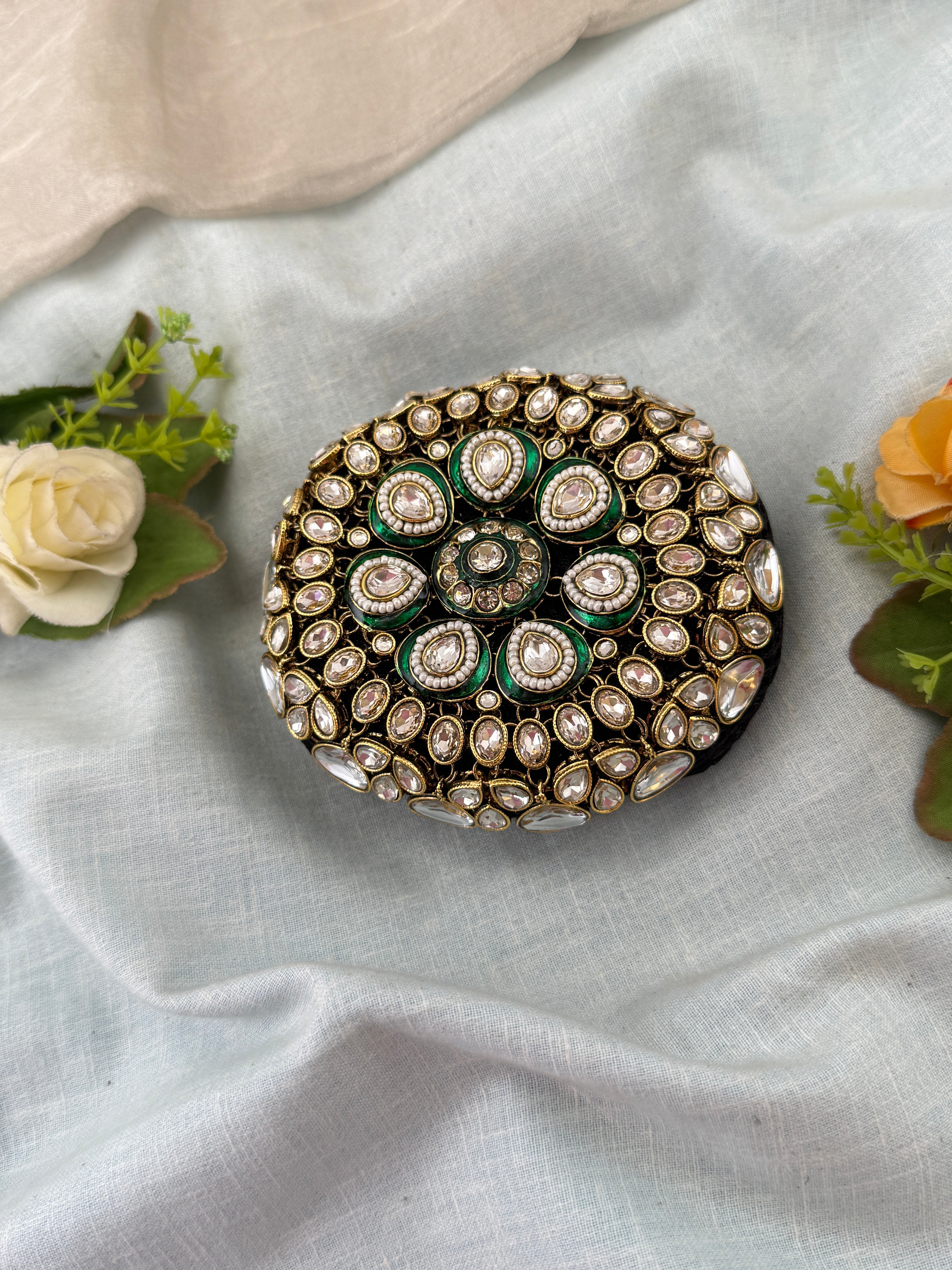 Luxurious Designer Kundan Bun 0186