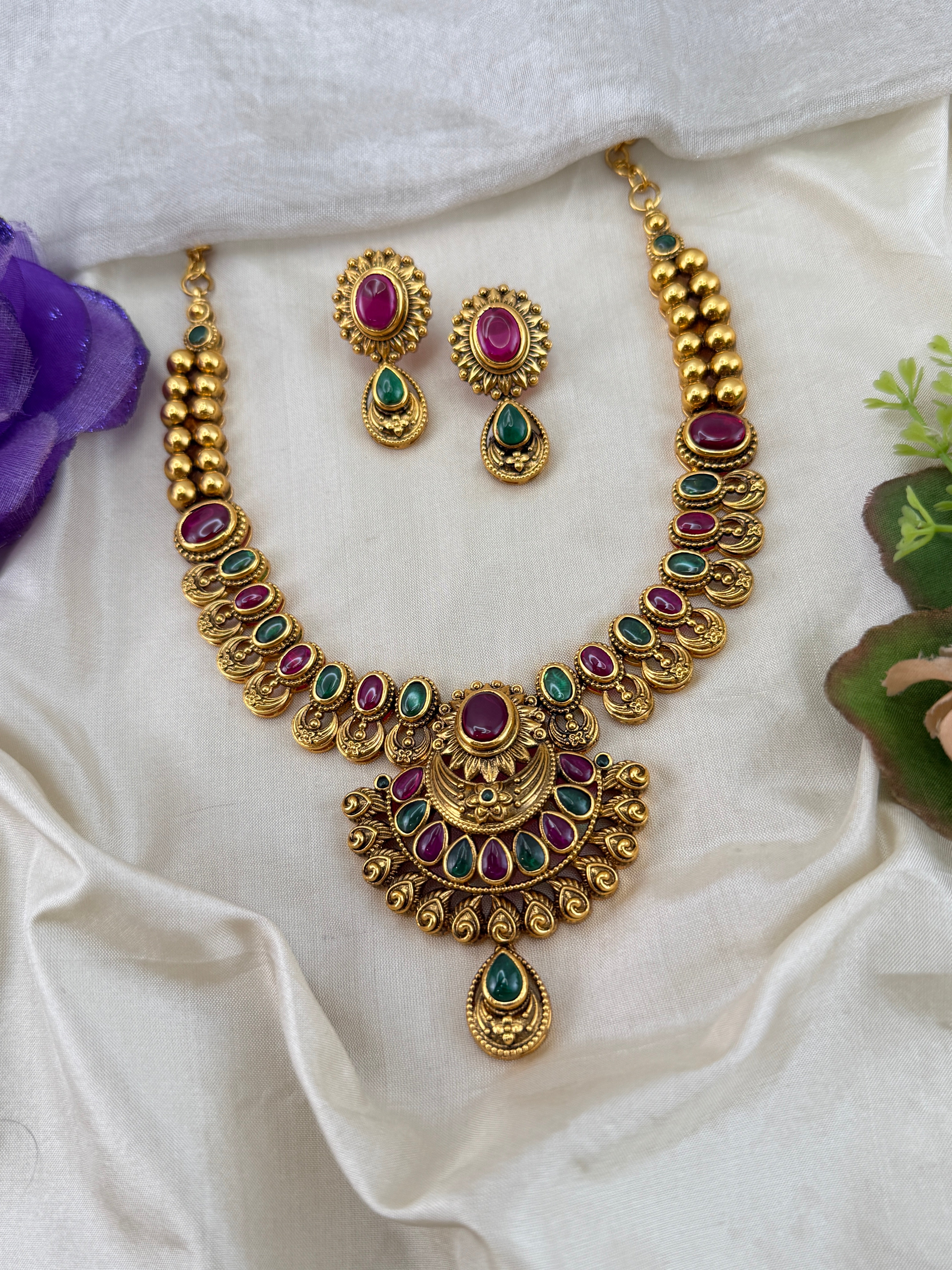 Antique Grand Short Pendant Necklace Set | 238