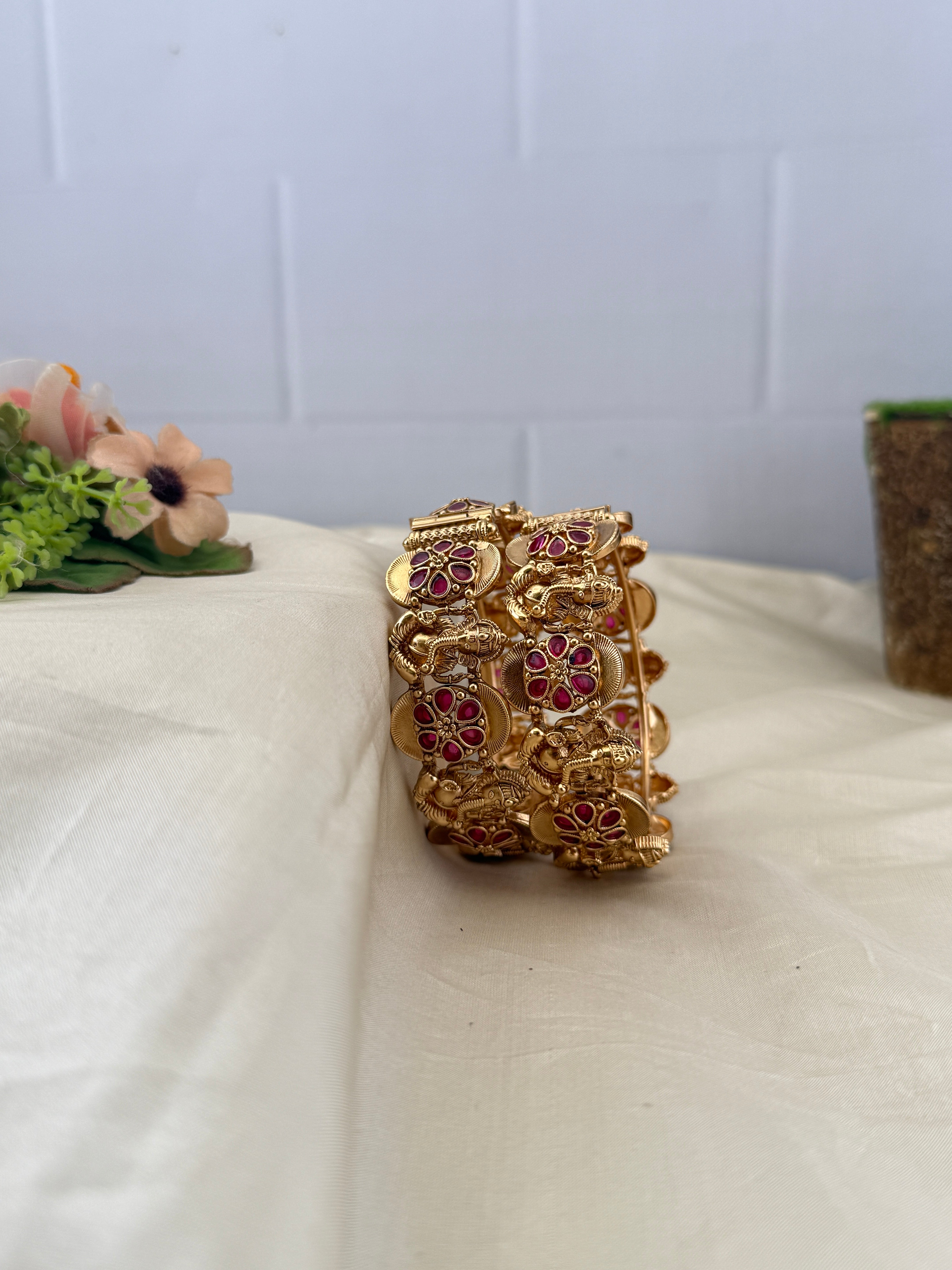 Antique temple style bridal bangles for women by Mahila