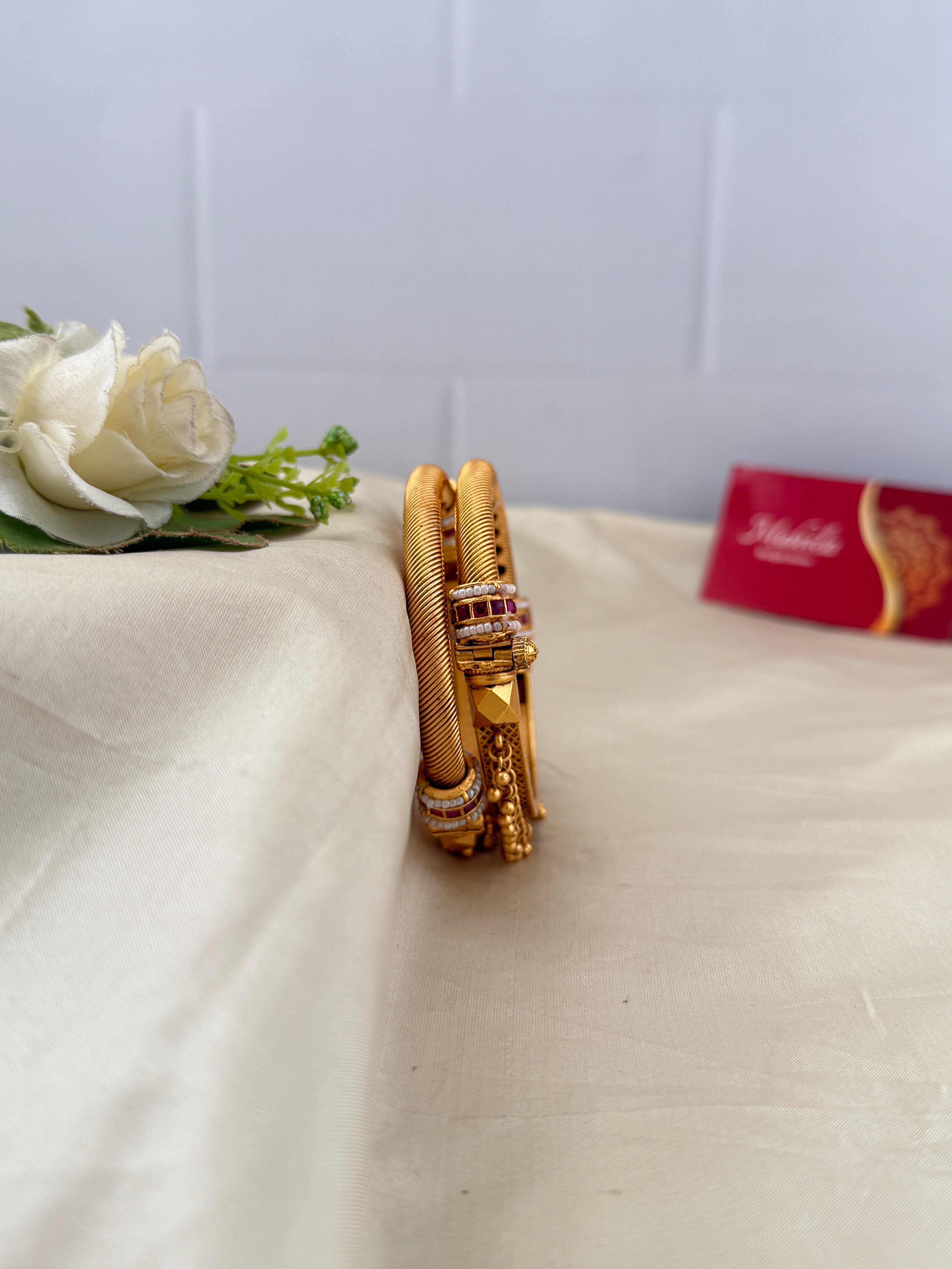 Antique temple style bridal bangles for women by Mahila