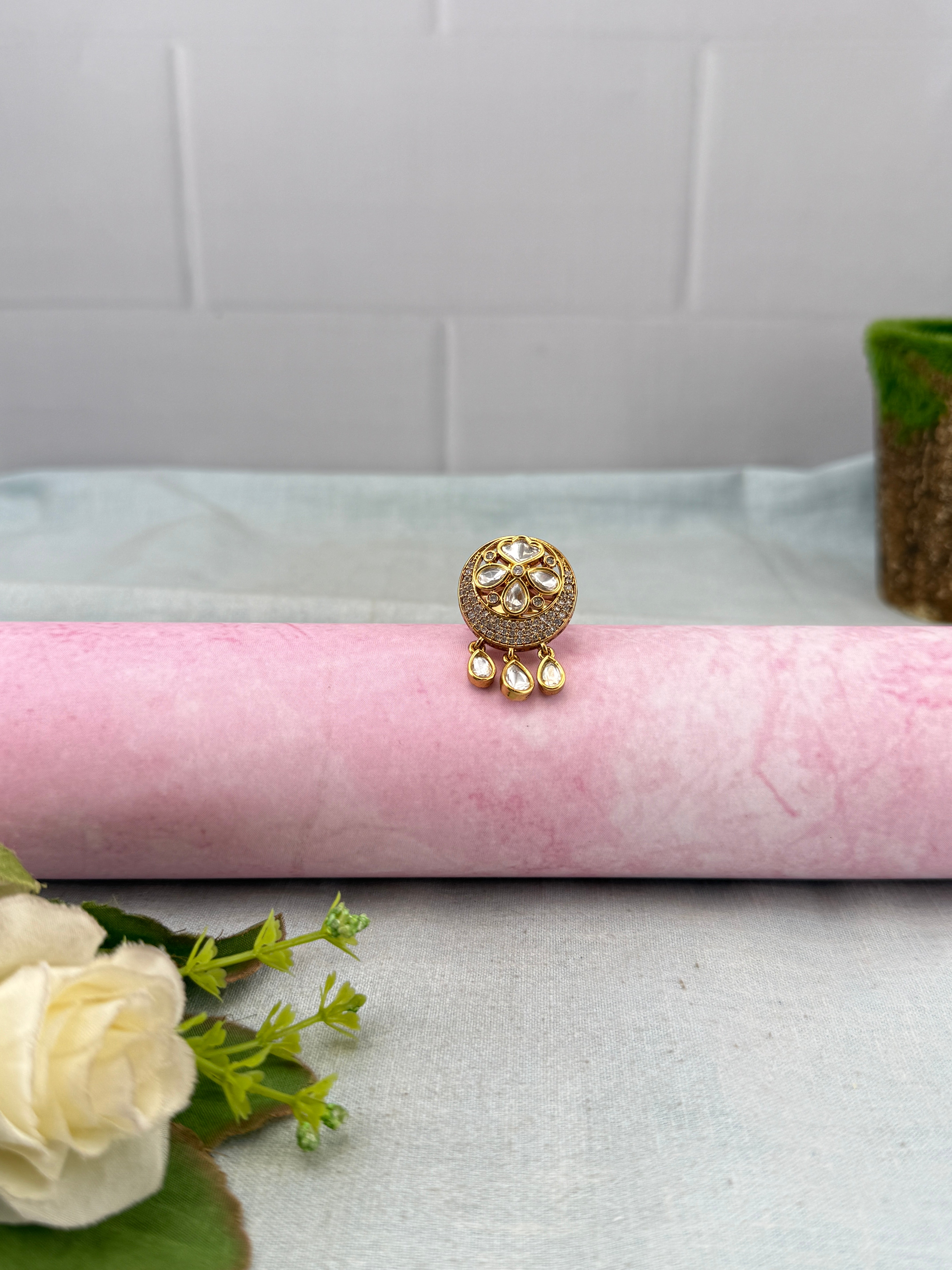 Designer finger ring for women