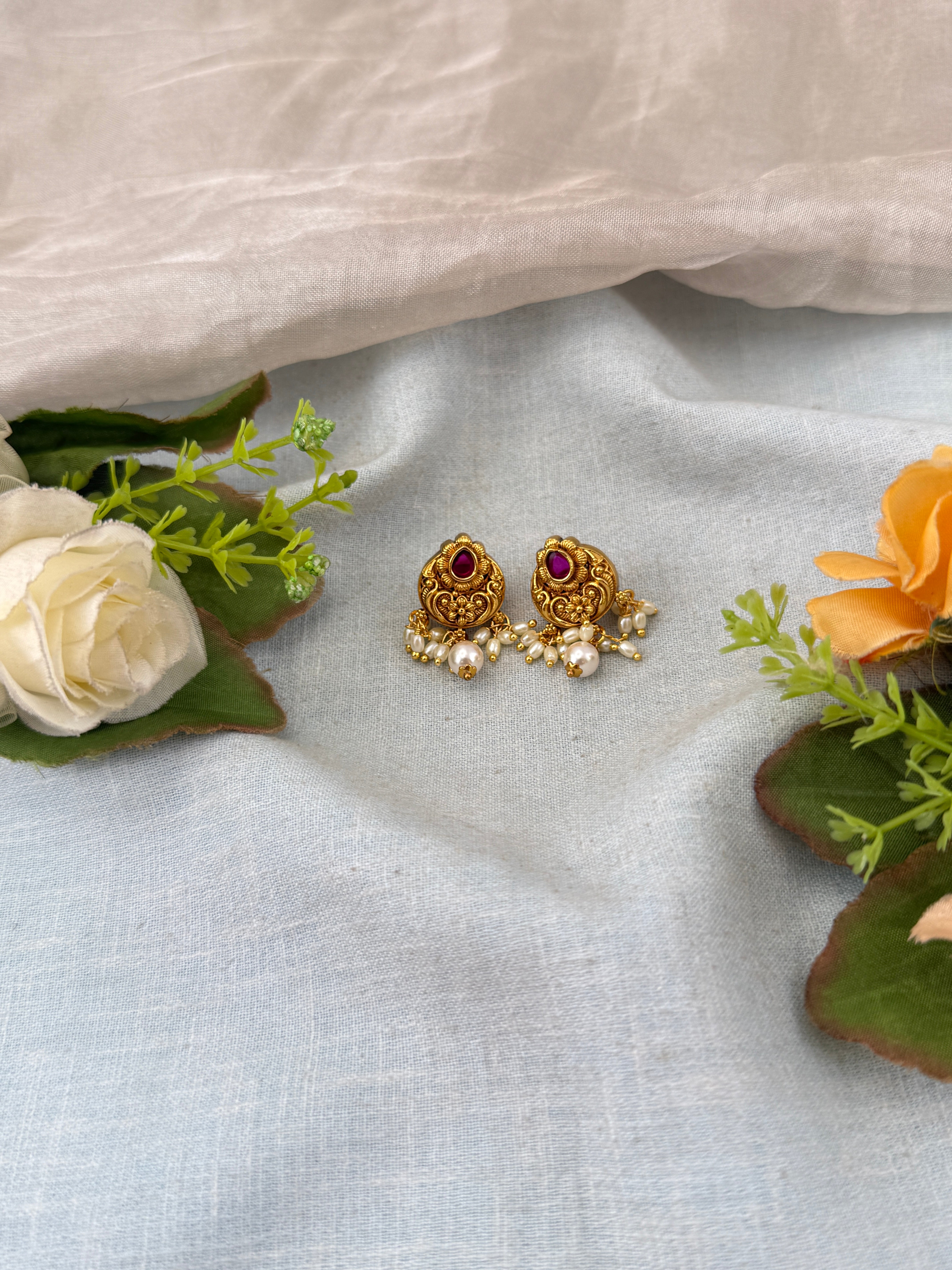 Antique Stud Earrings | E0149
