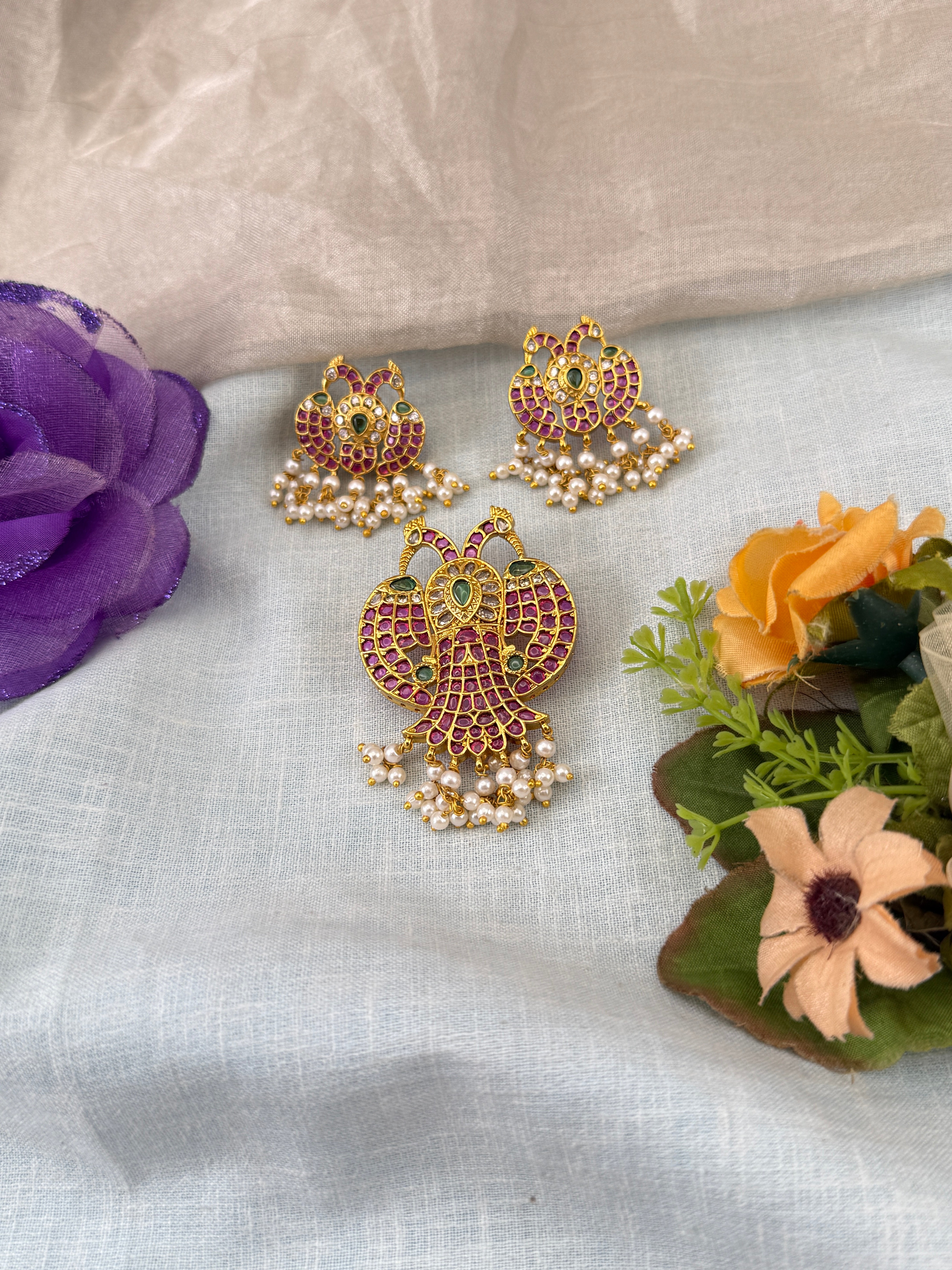 Antique Gandaberunda Pendant with Earrings P0048C
