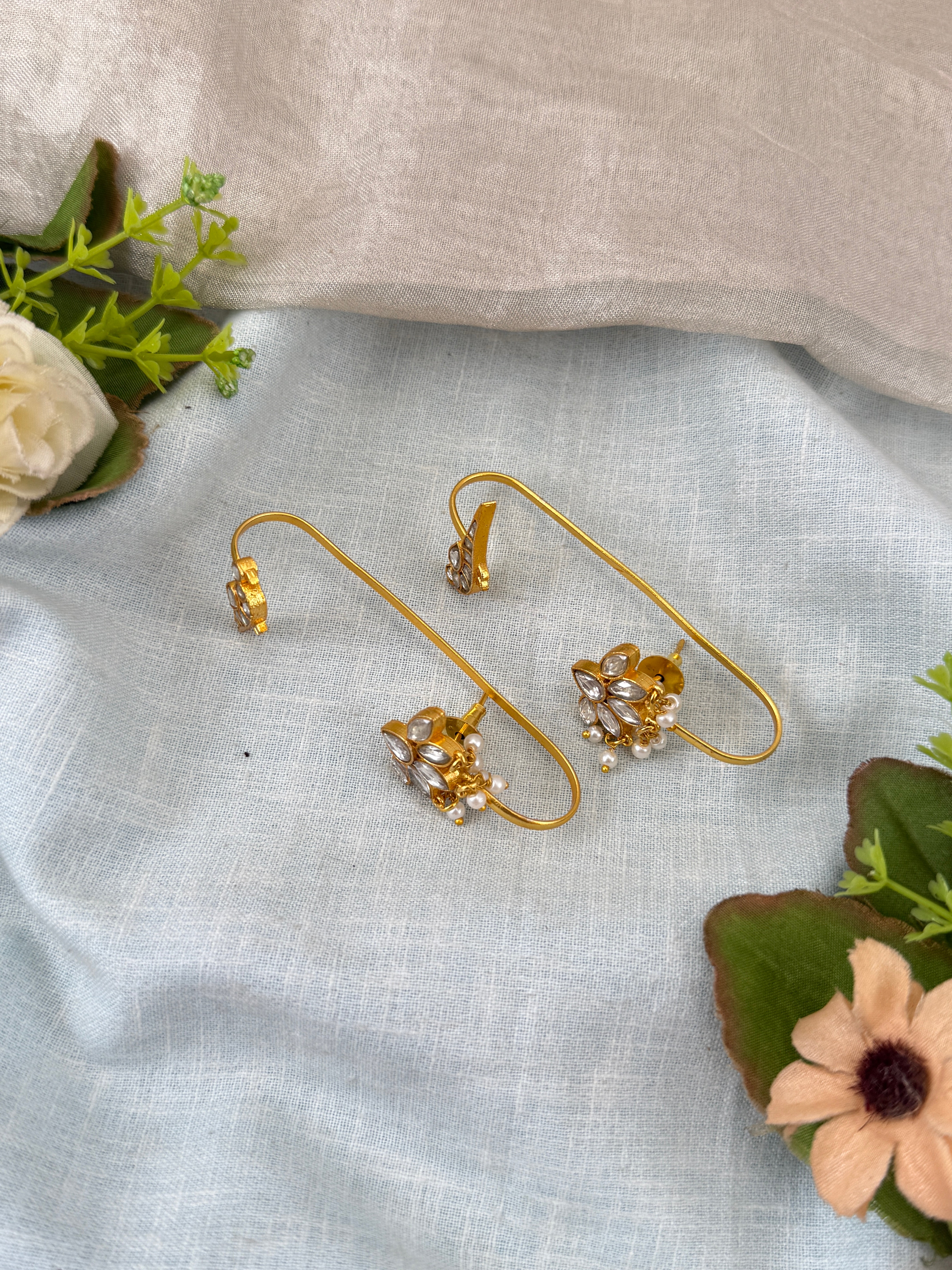 Jadau Kundan Bugadi Earcuff Earrings U048