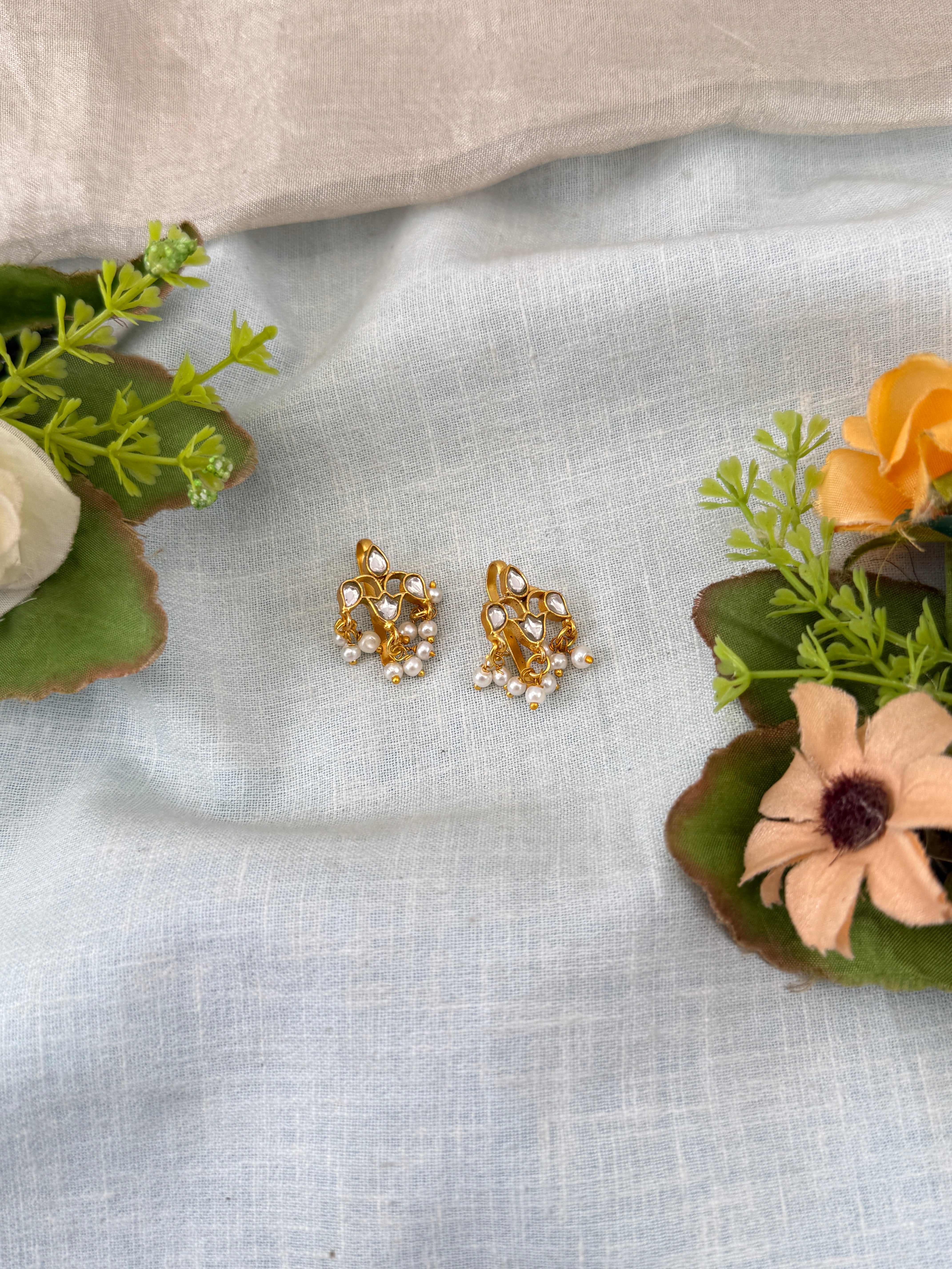 Jadau Kundan Bugadi Earcuff Earrings U035