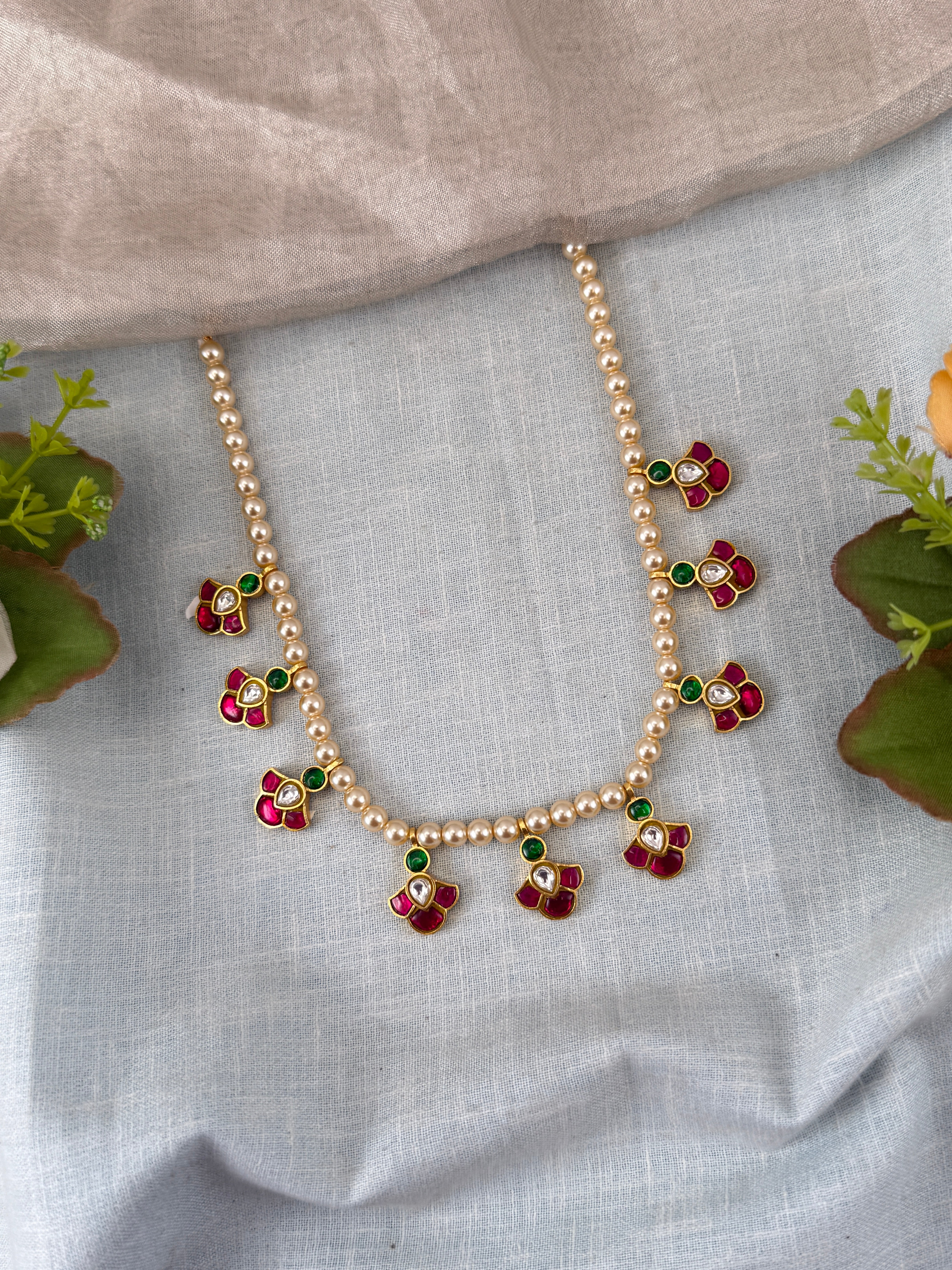Jadau Kundan Simple Necklace Short Premium Set N0396