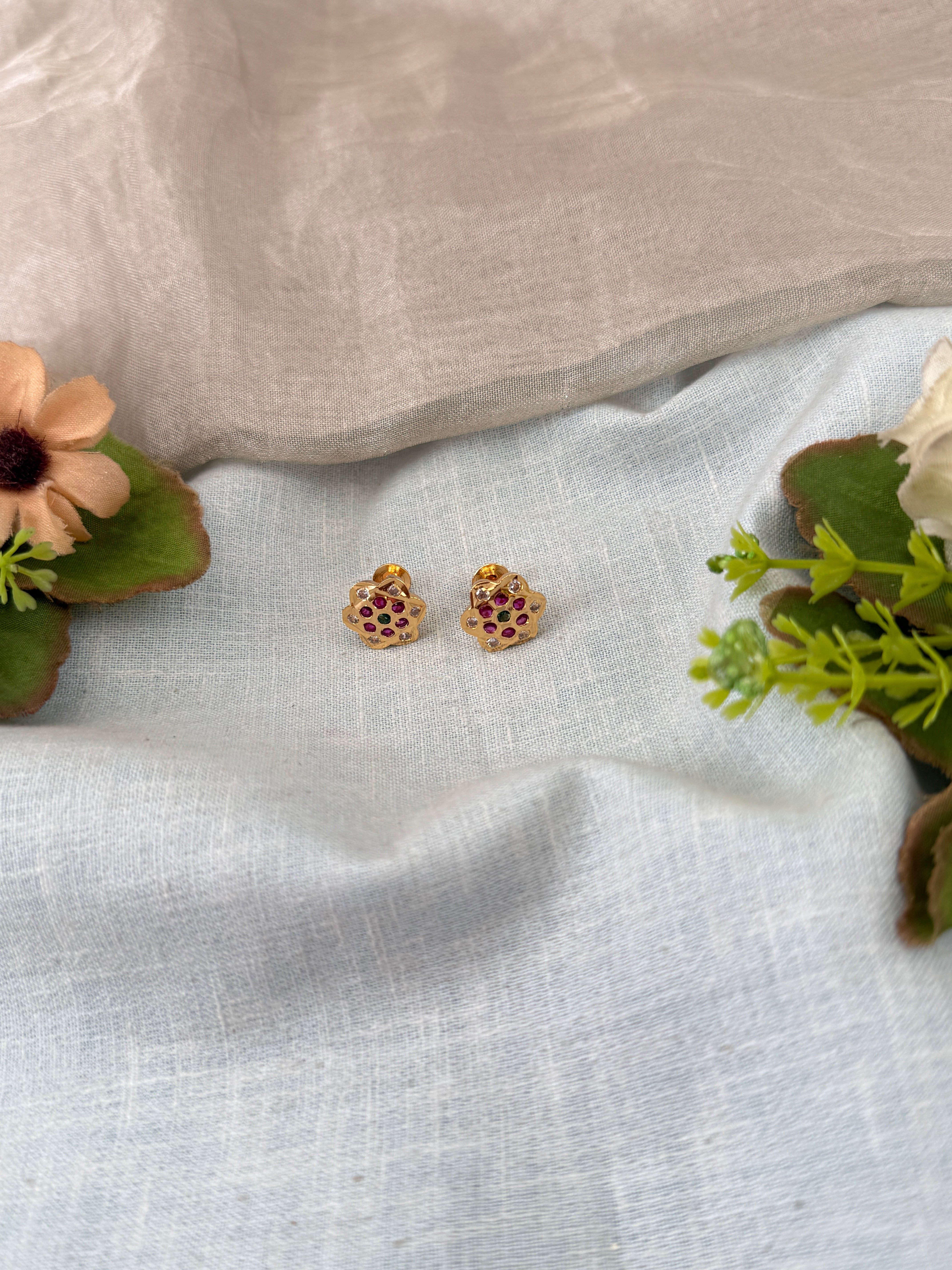 Antique Stud Earrings | E0196 B