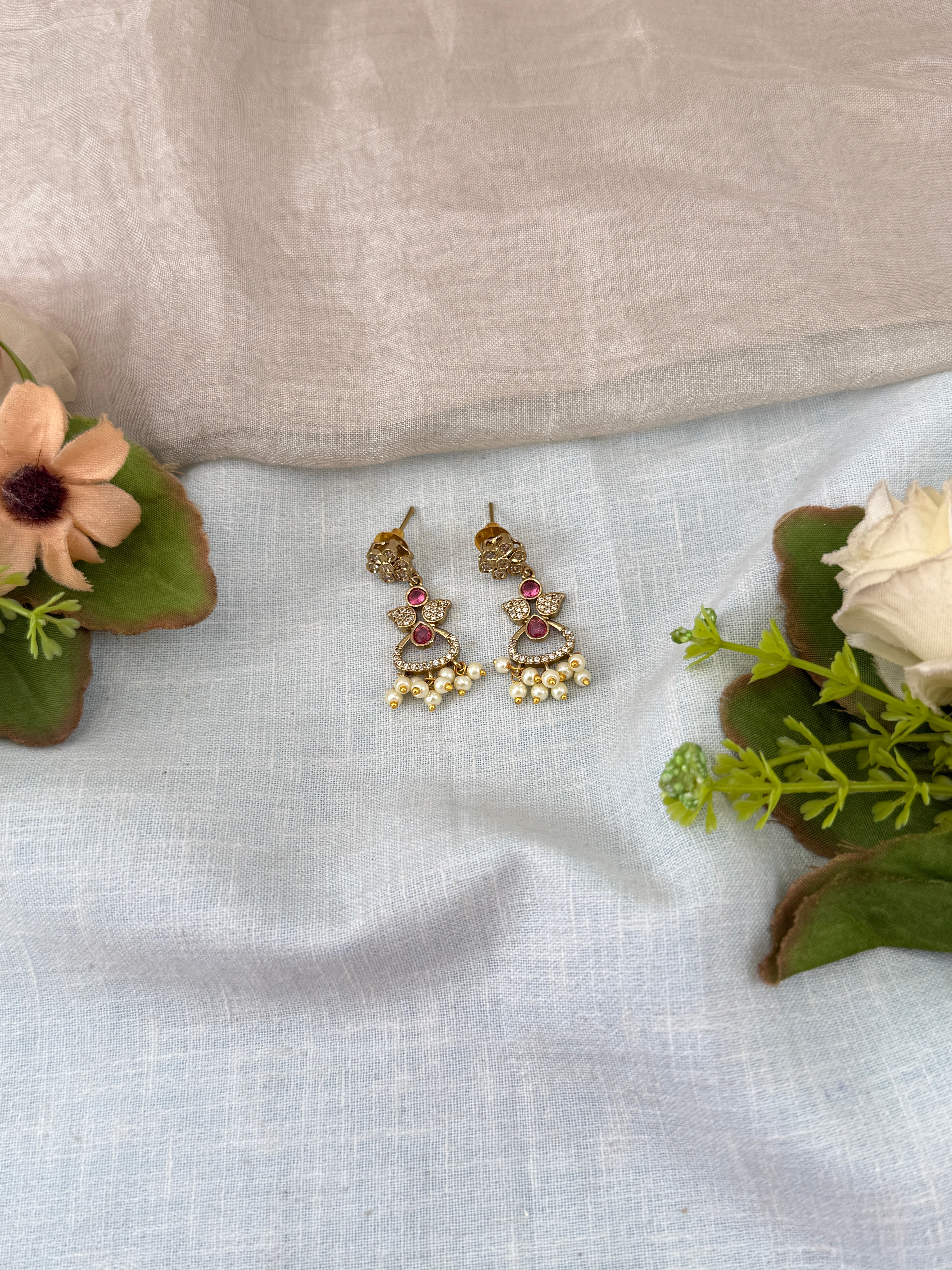 Antique Stud Earrings | E0199 B