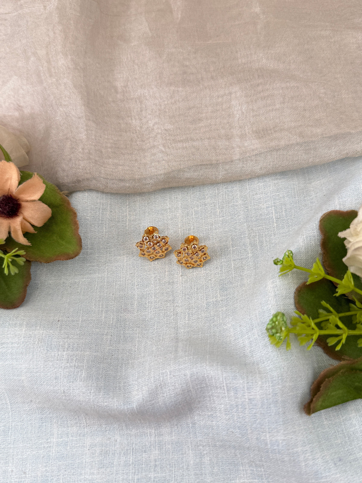 Antique Stud Earrings | E0201 A