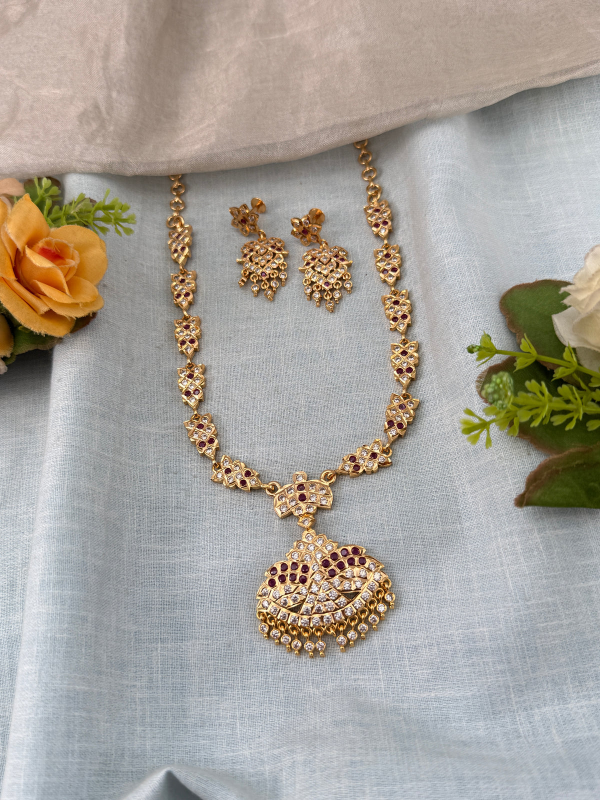 Traditional Jade Bille hair accessory for women