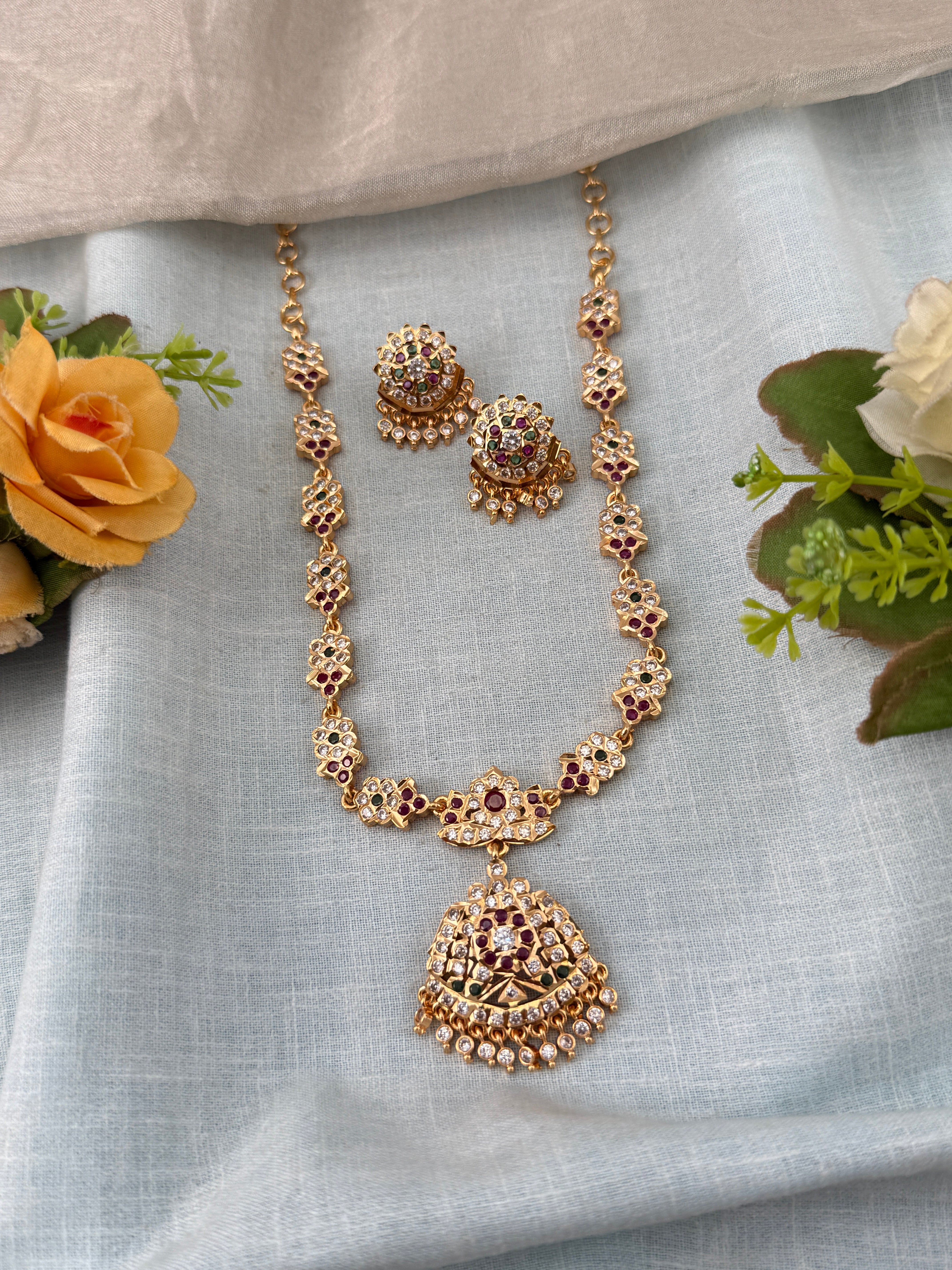 Traditional Jade Bille hair accessory for women