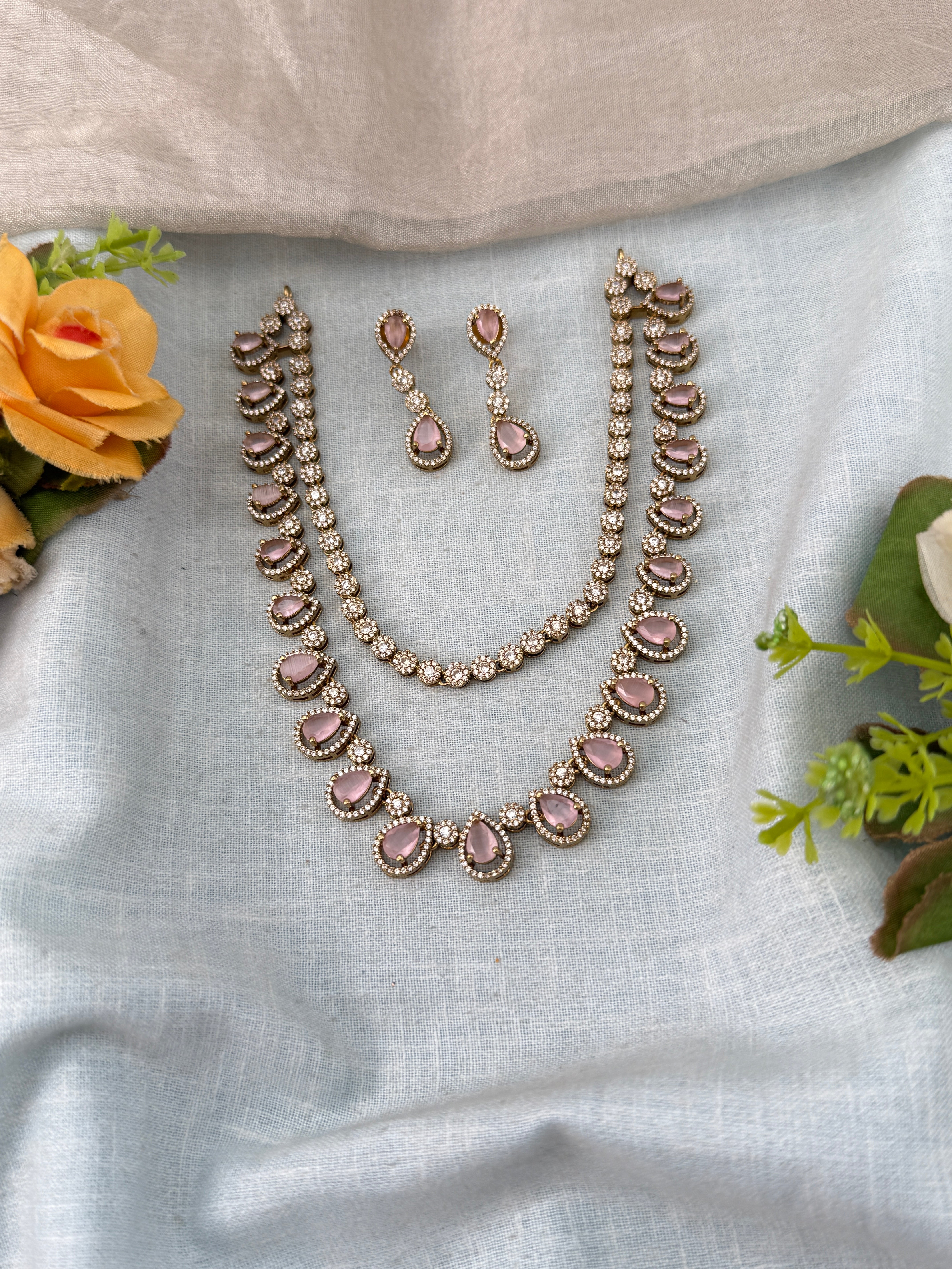 Traditional Jade Bille hair accessory for women