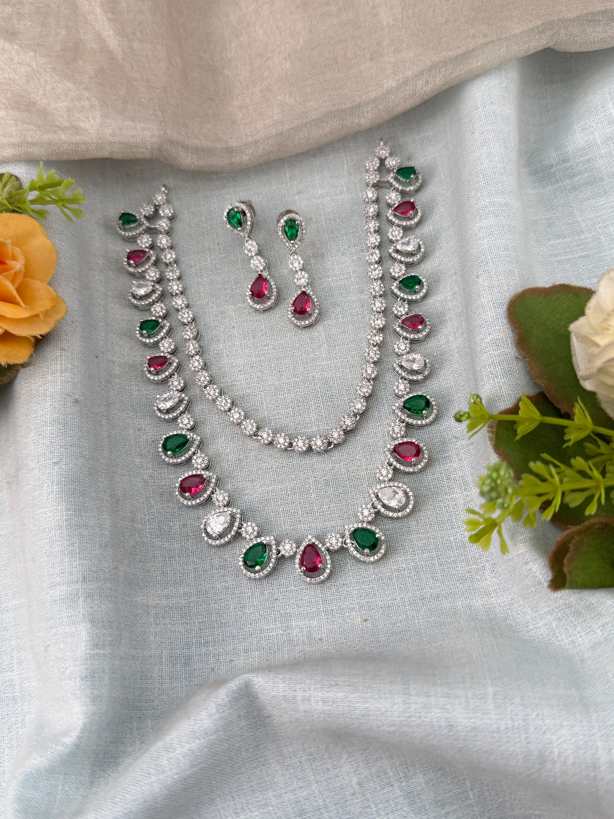 White Stone Necklace in Choker Short Designer Style | N0442 B