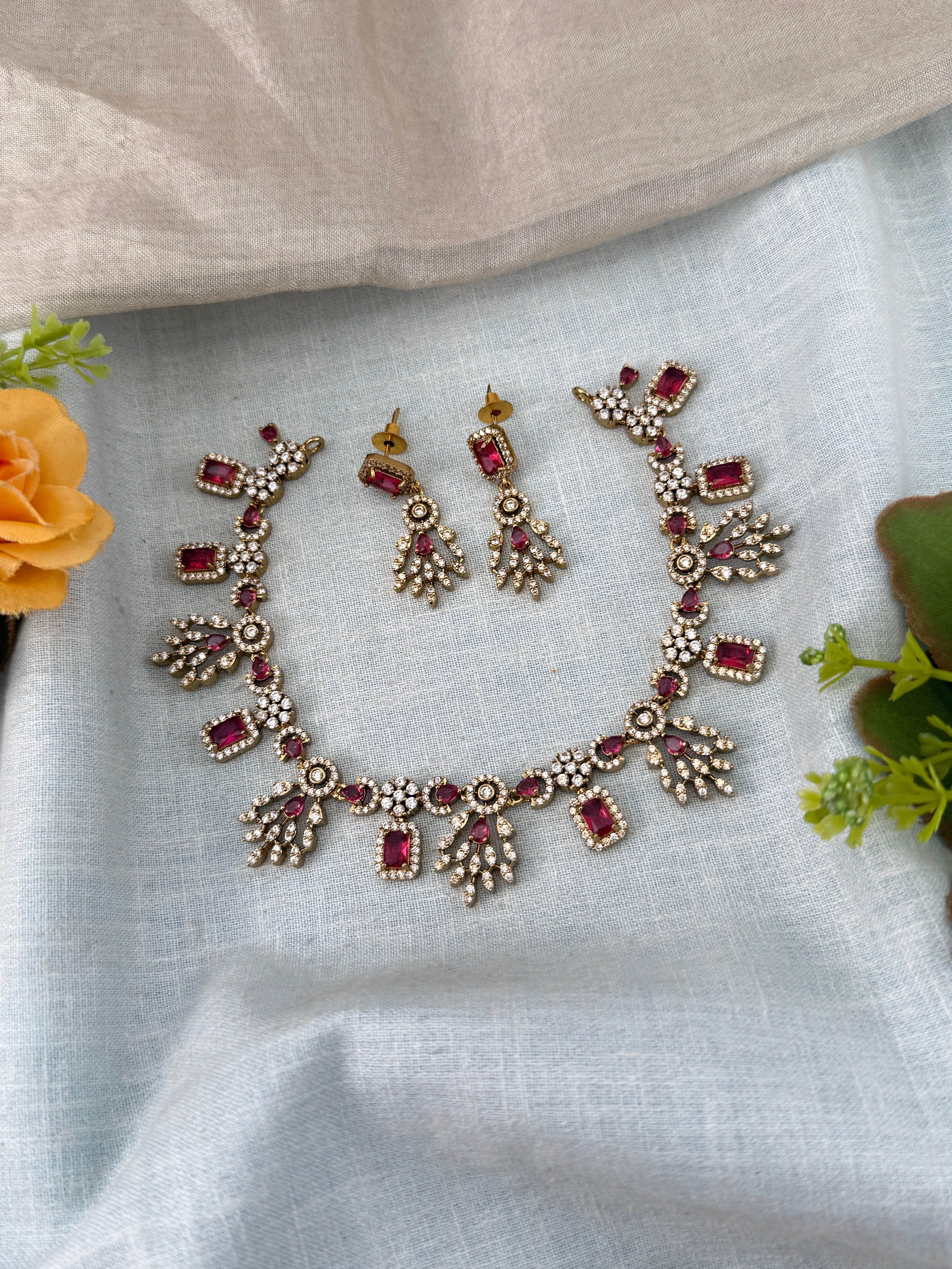 White Stone Necklace in Choker Short Designer Style | N0433 A