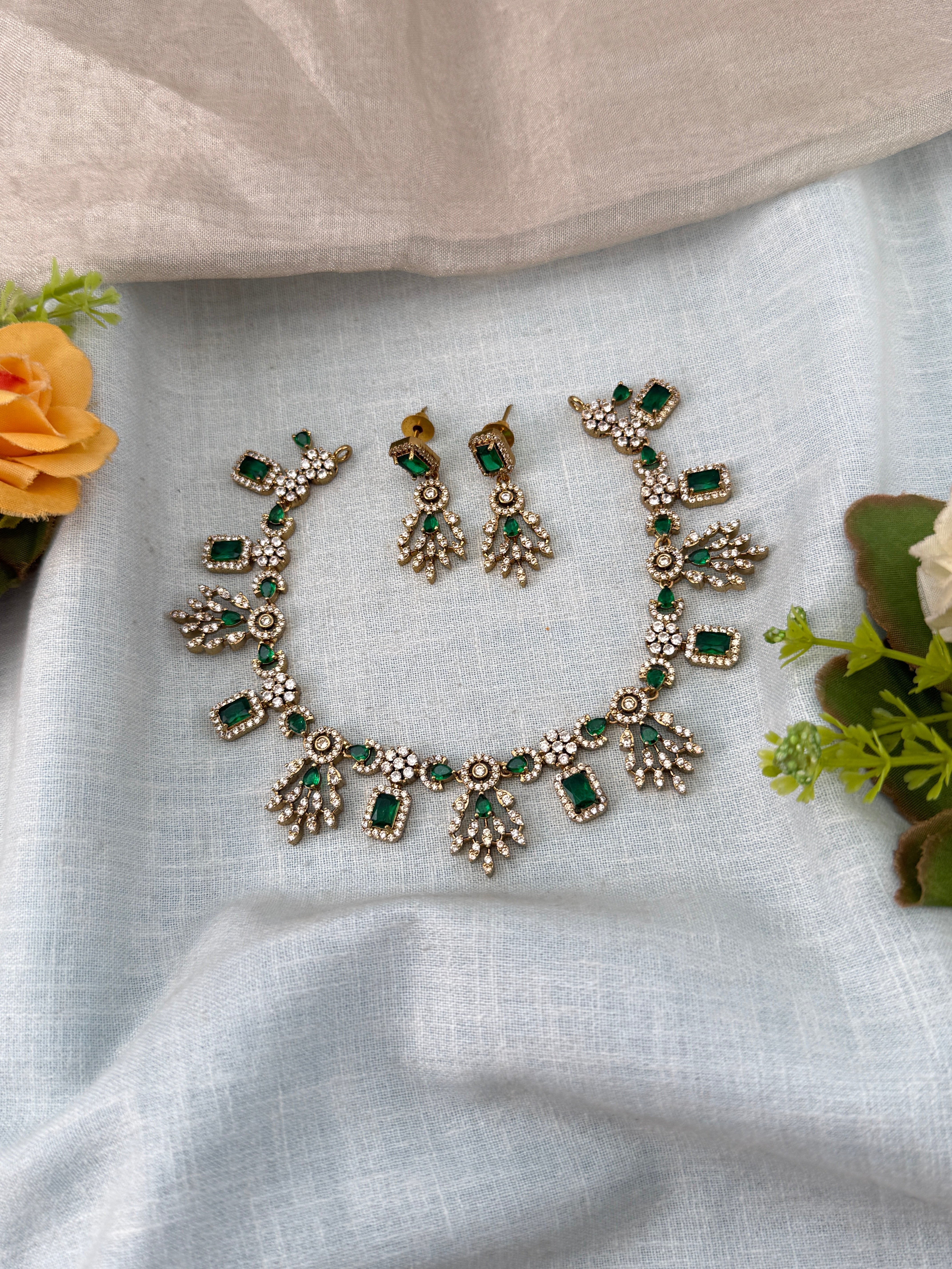 Traditional Jade Bille hair accessory for women