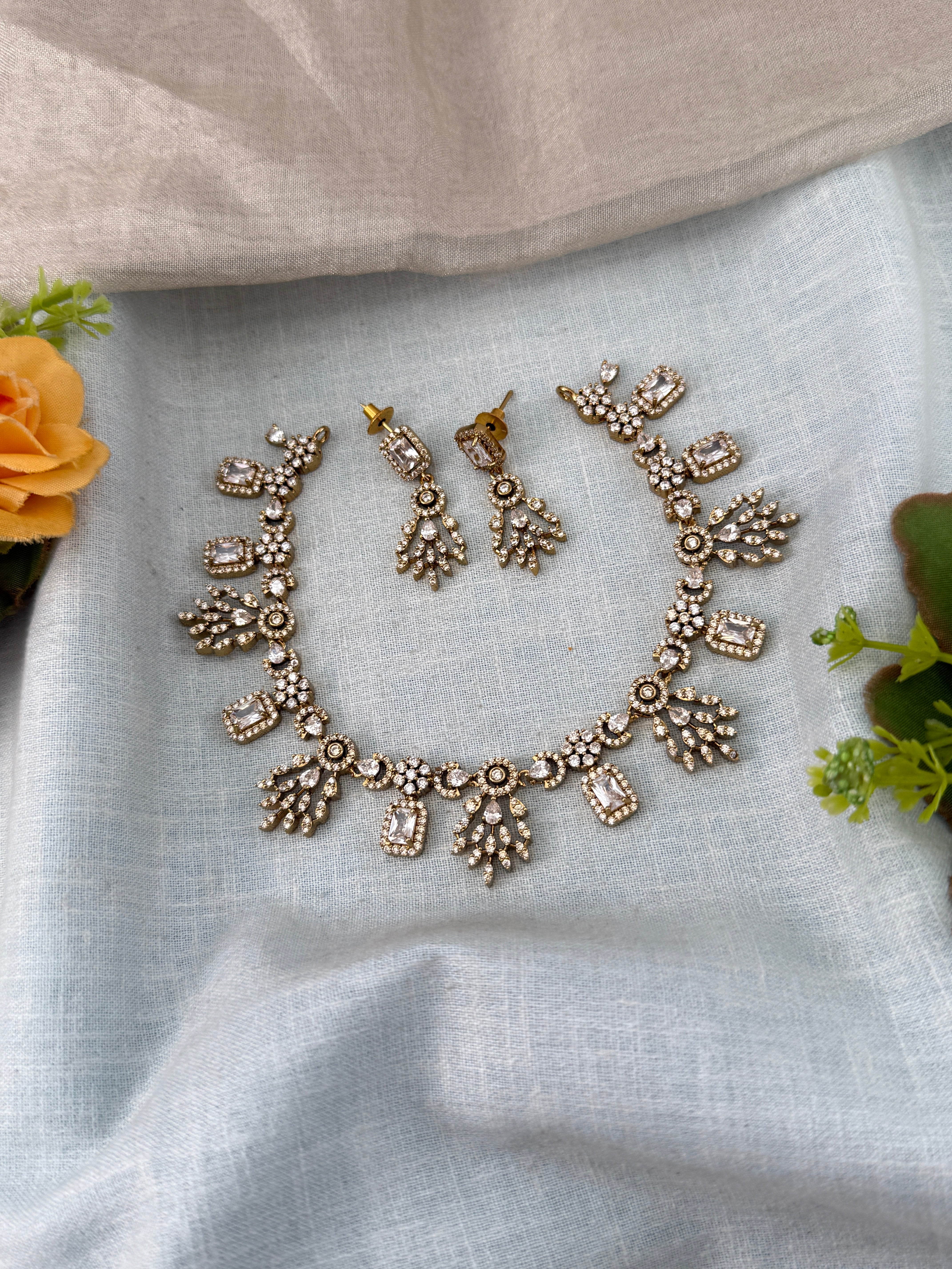 White Stone Necklace in Choker Short Designer Style | N0433 C