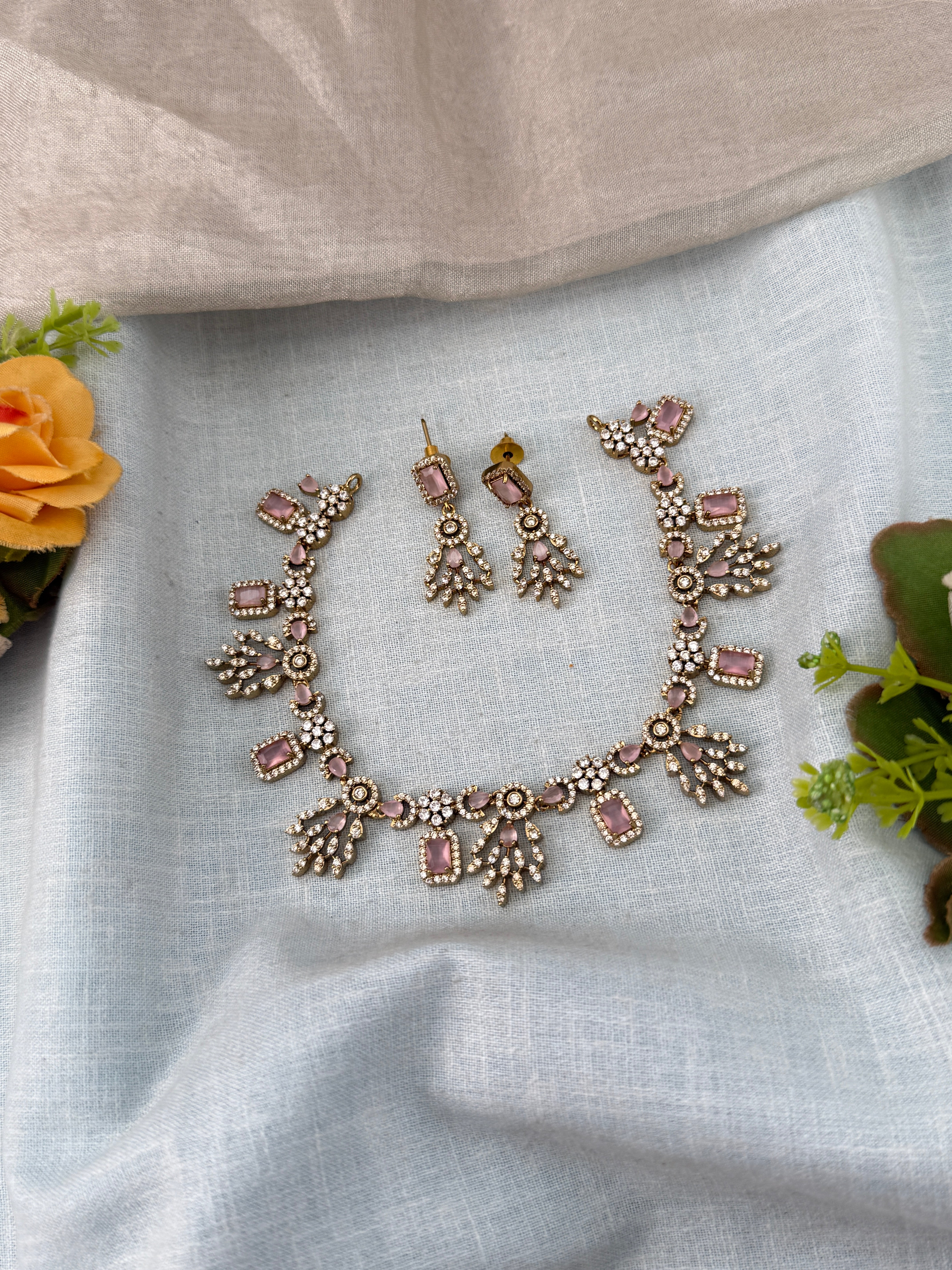 Traditional Jade Bille hair accessory for women