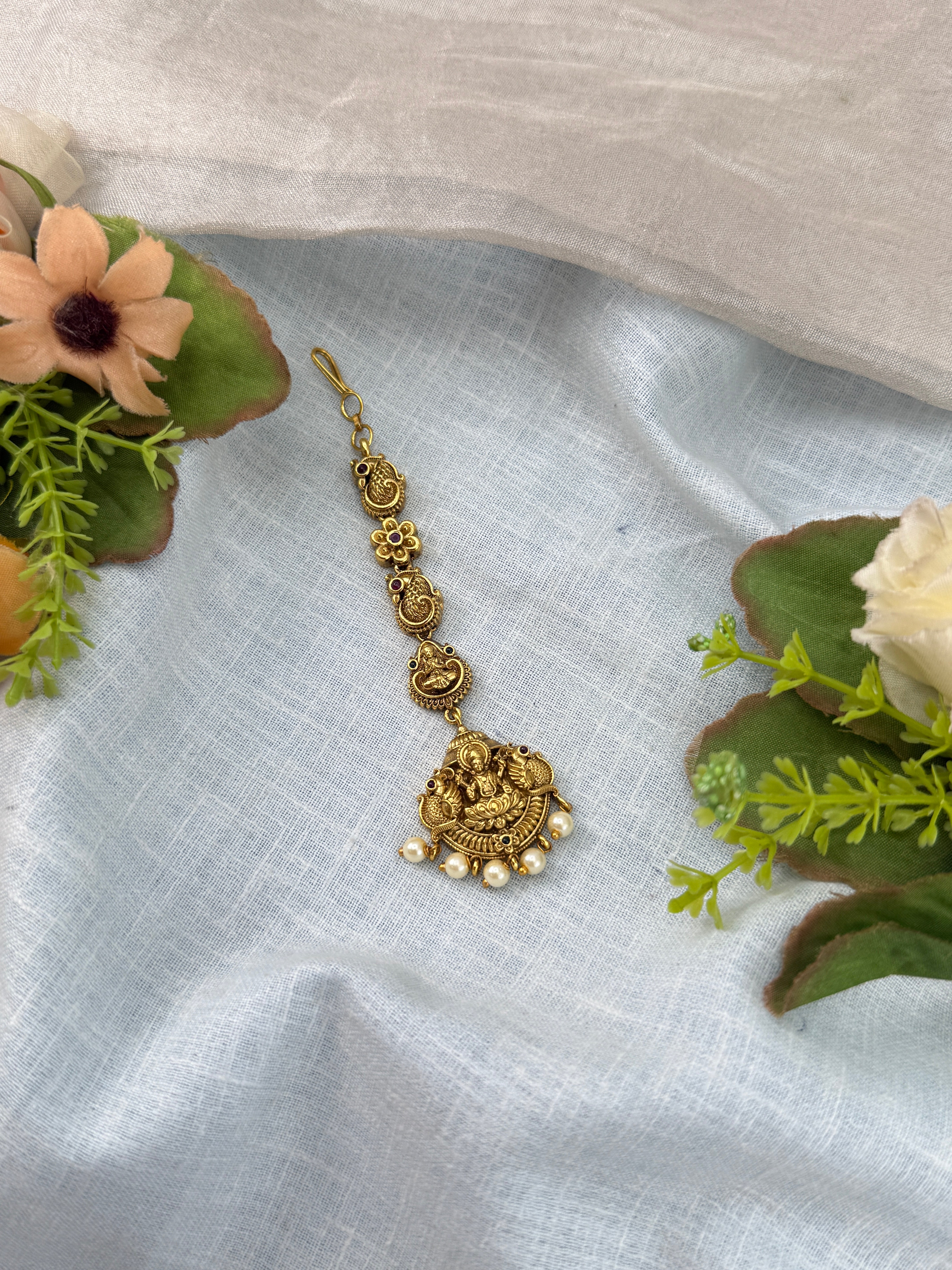 Traditional Jade Bille hair accessory for women