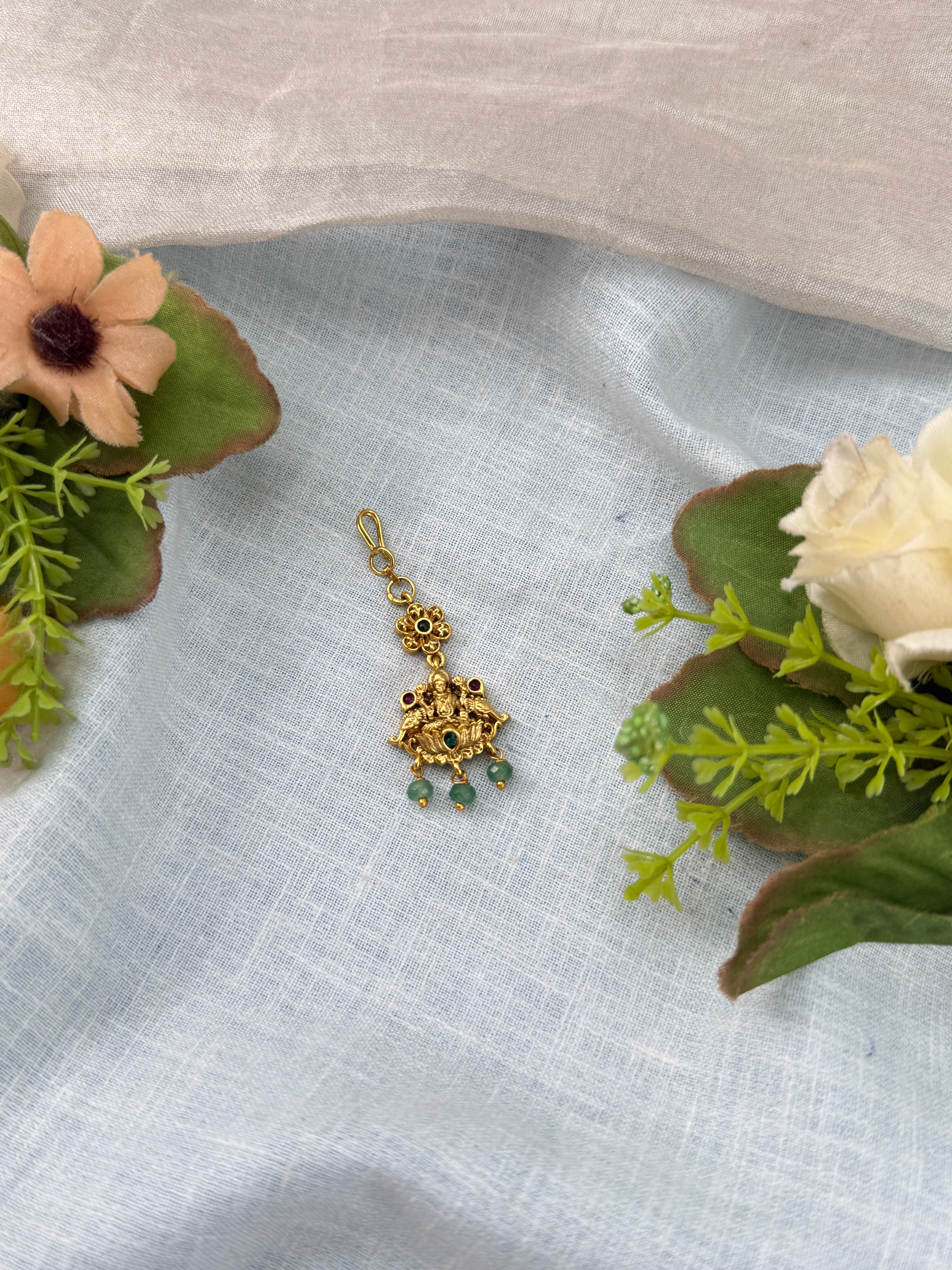 Traditional Jade Bille hair accessory for women