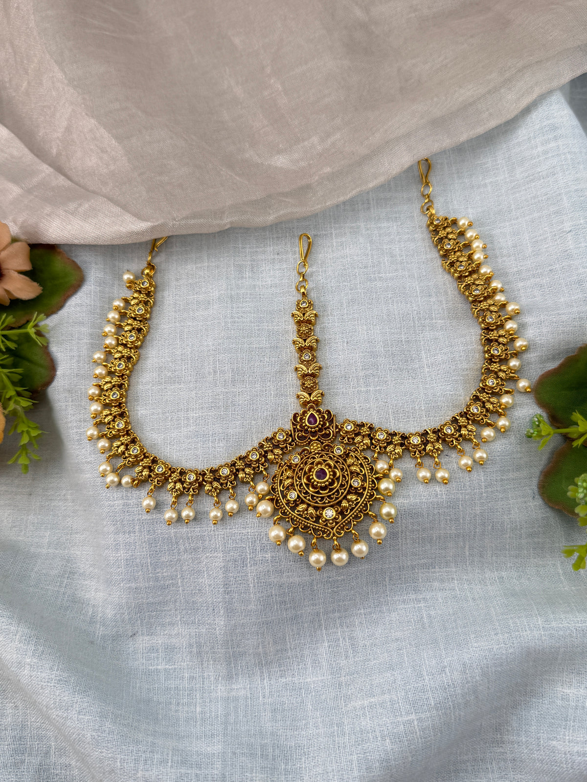Traditional Jade Bille hair accessory for women