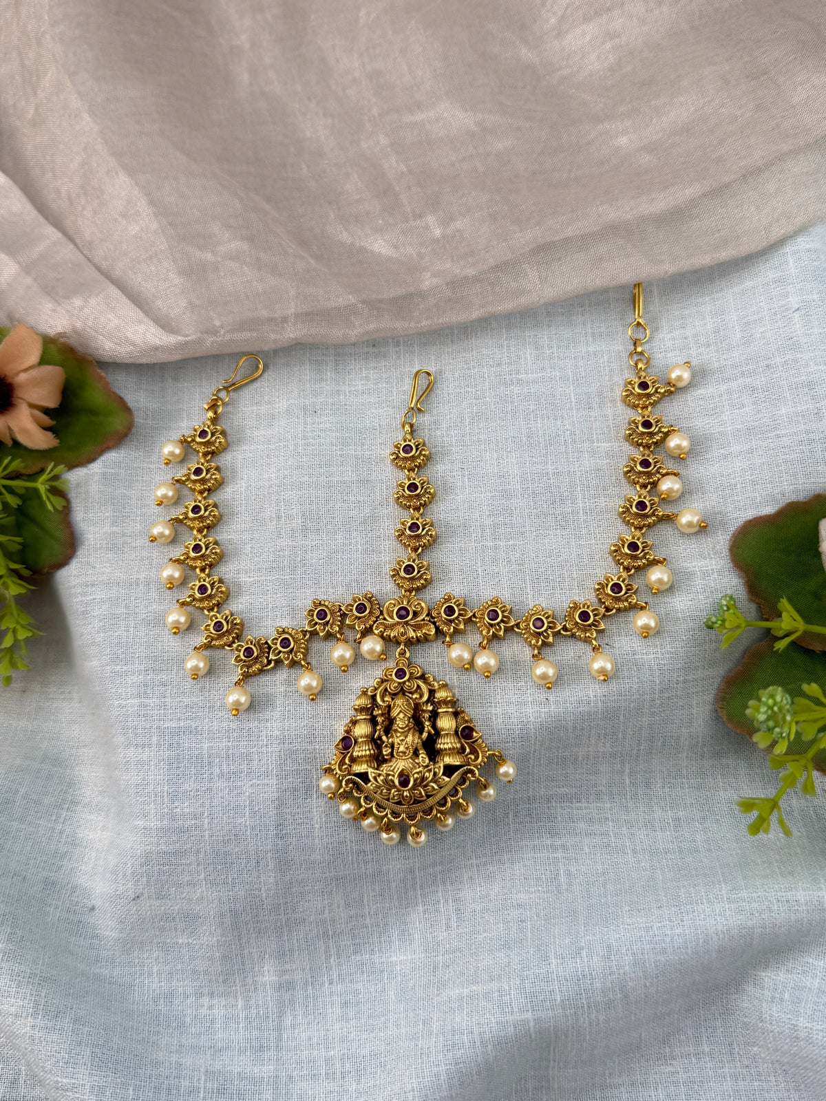 Traditional Jade Bille hair accessory for women
