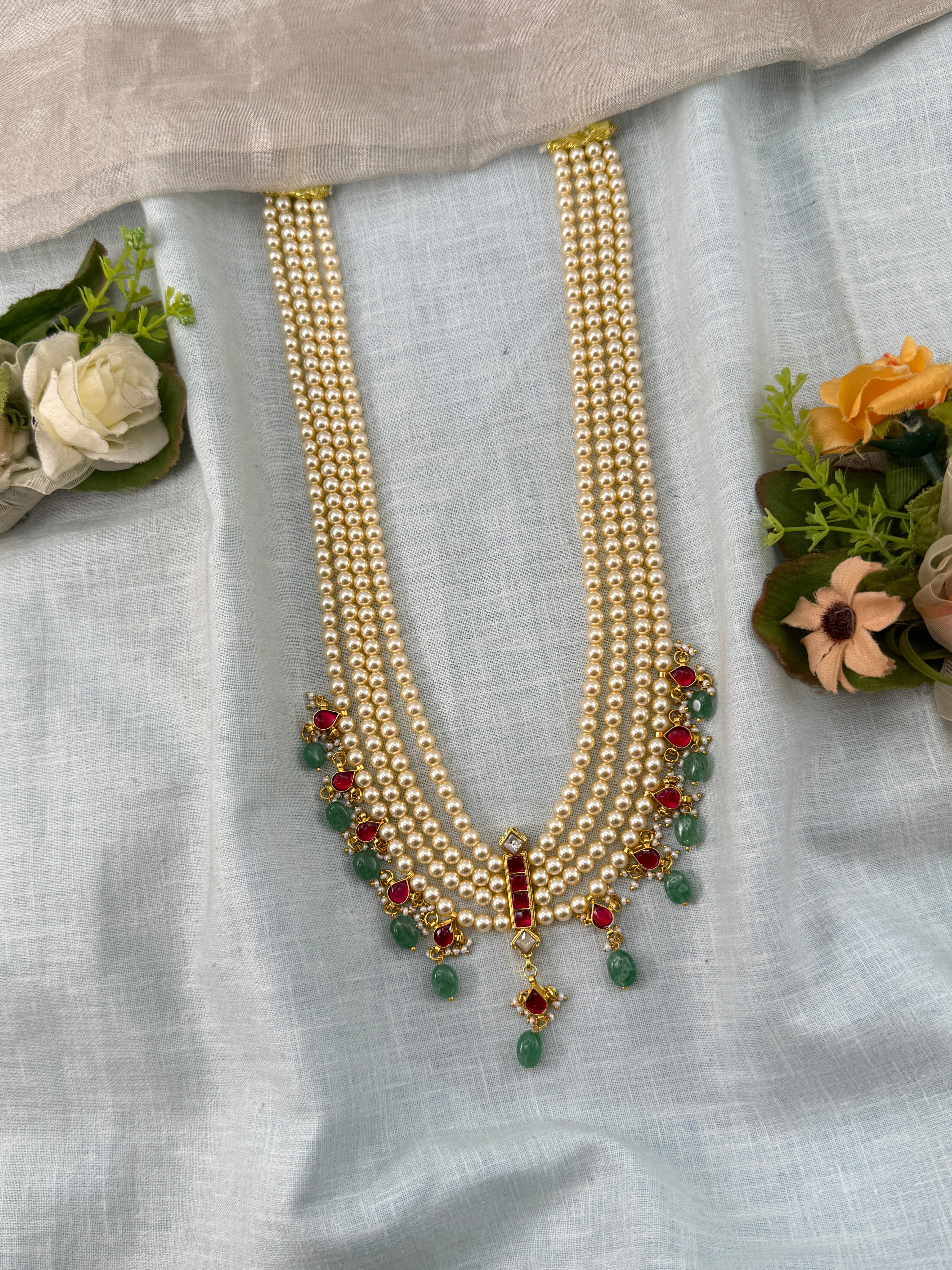 Traditional Jade Bille hair accessory for women