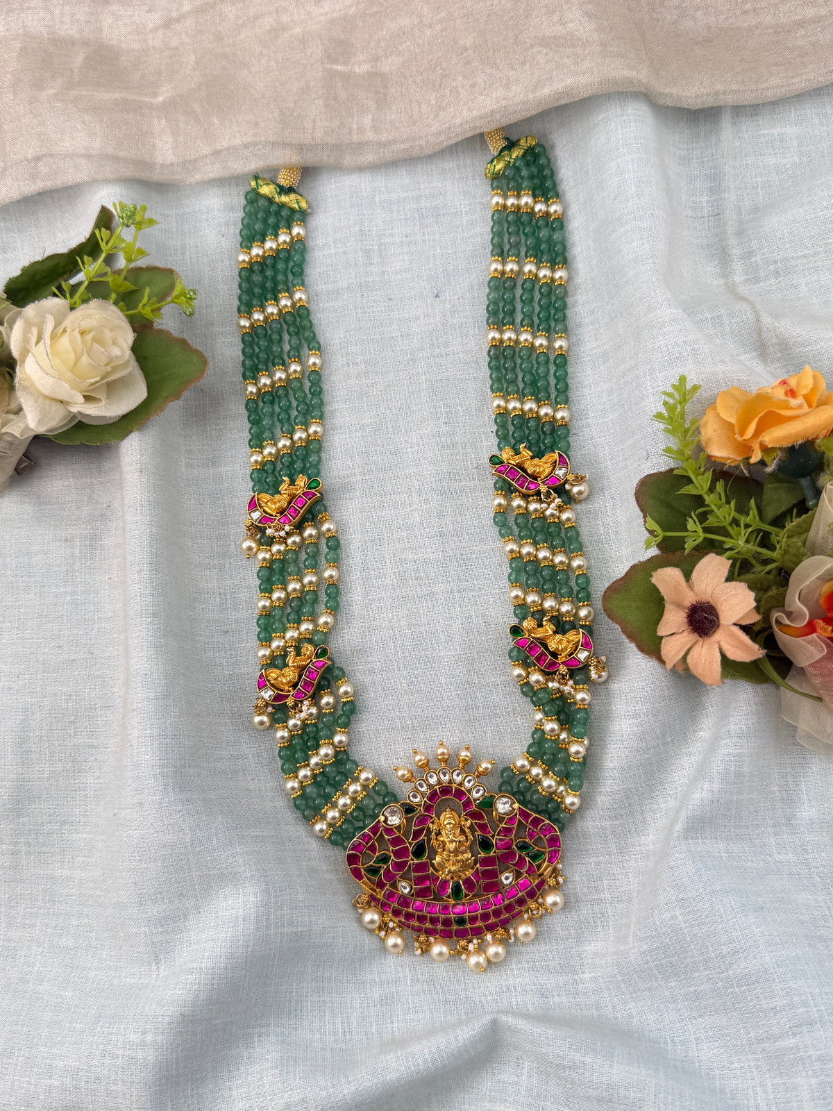 Traditional Jade Bille hair accessory for women