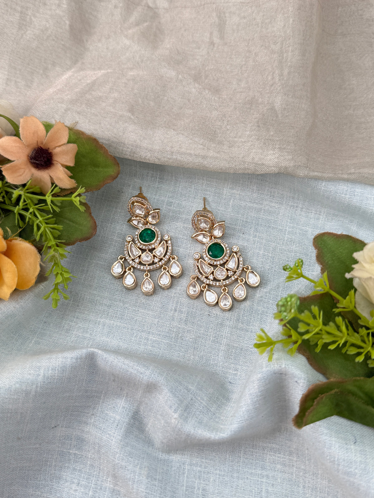 Traditional Jade Bille hair accessory for women