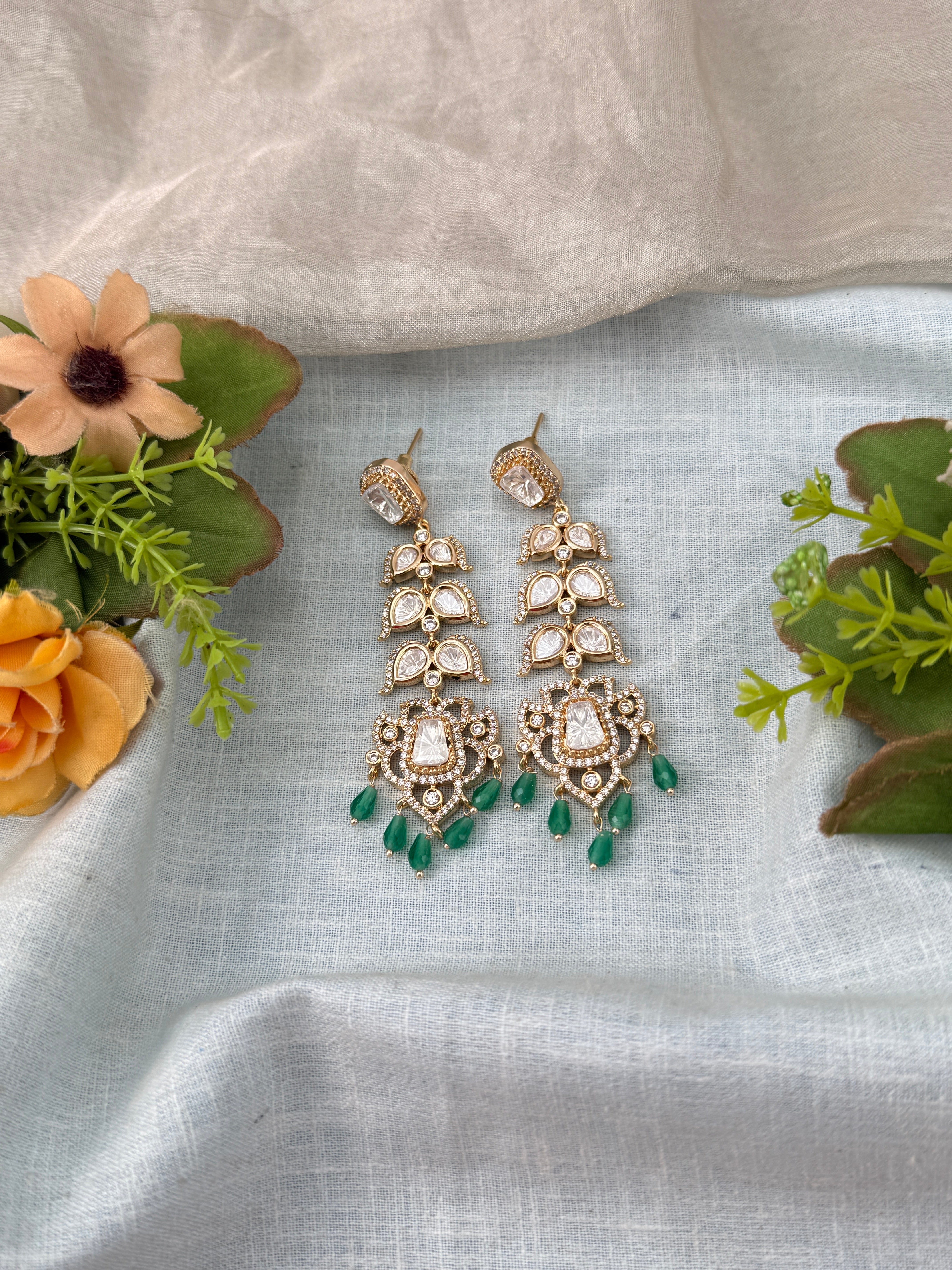 Traditional Jade Bille hair accessory for women