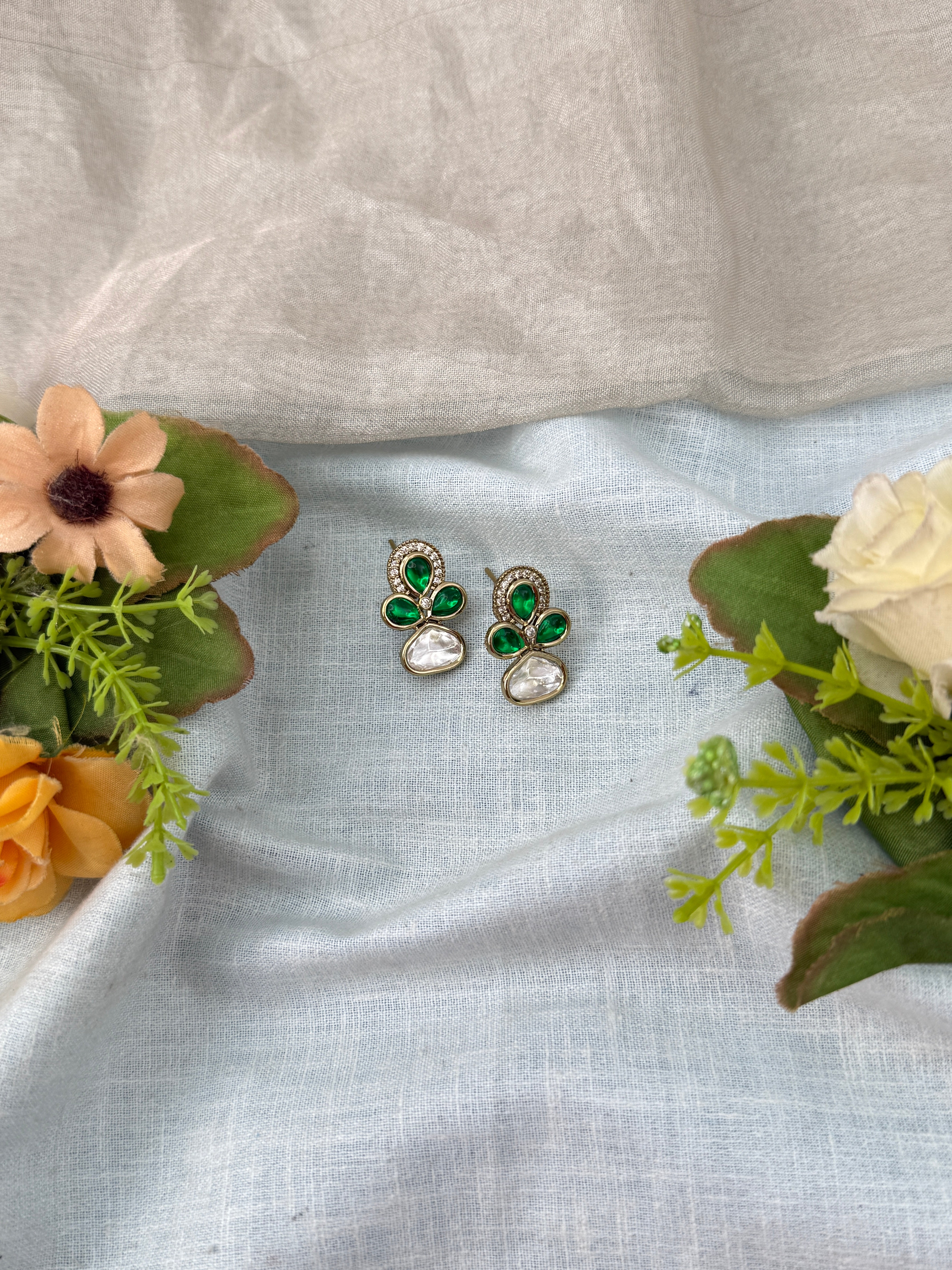 Traditional Jade Bille hair accessory for women