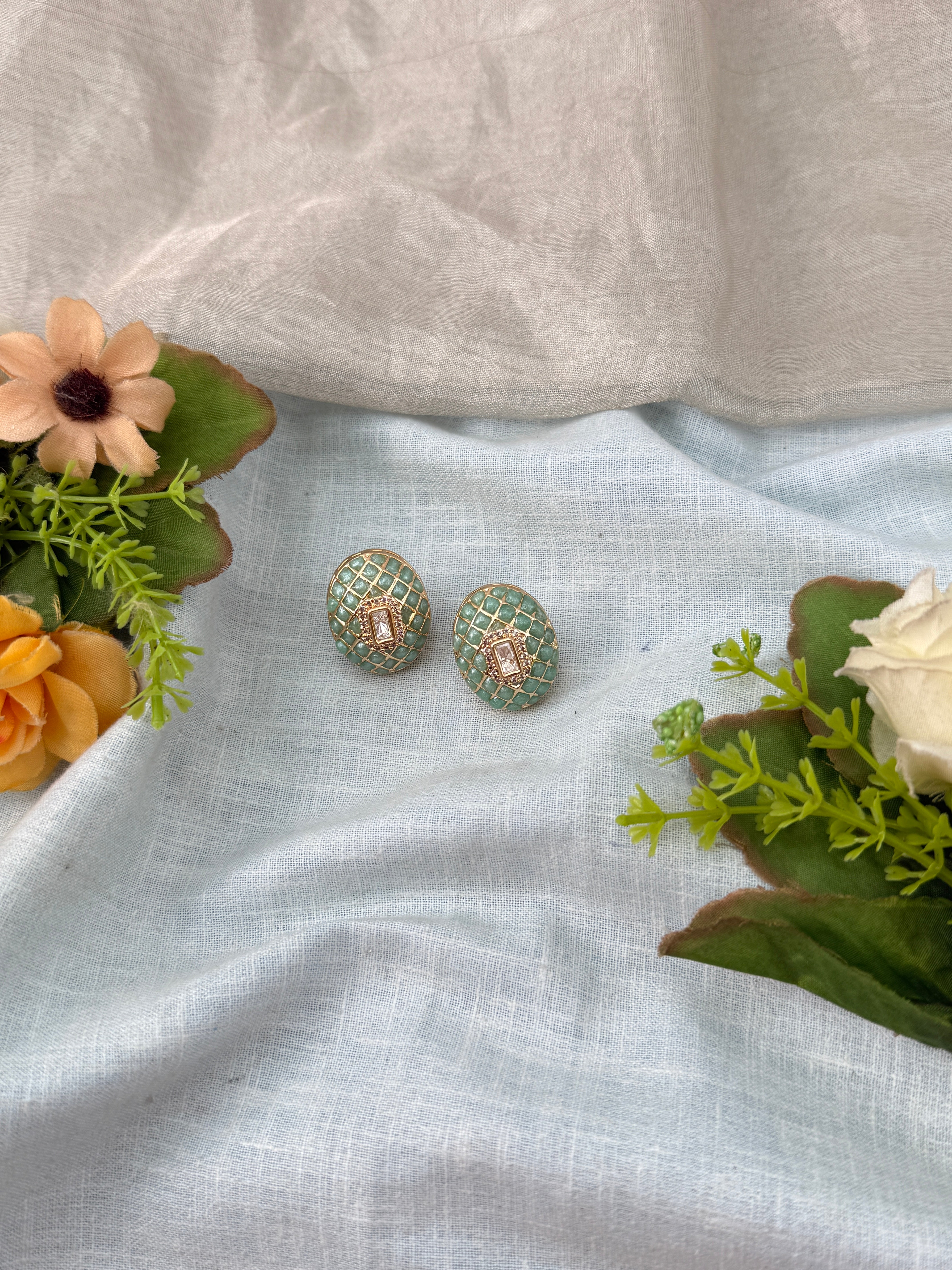 Traditional Jade Bille hair accessory for women
