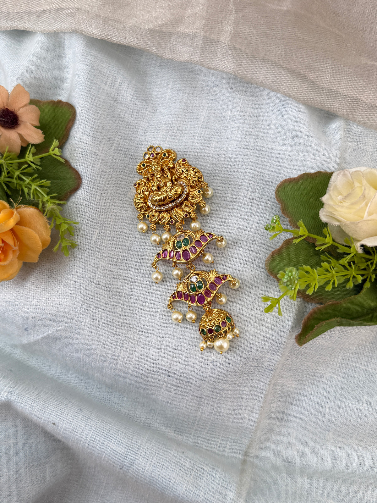 Traditional Jade Bille hair accessory for women