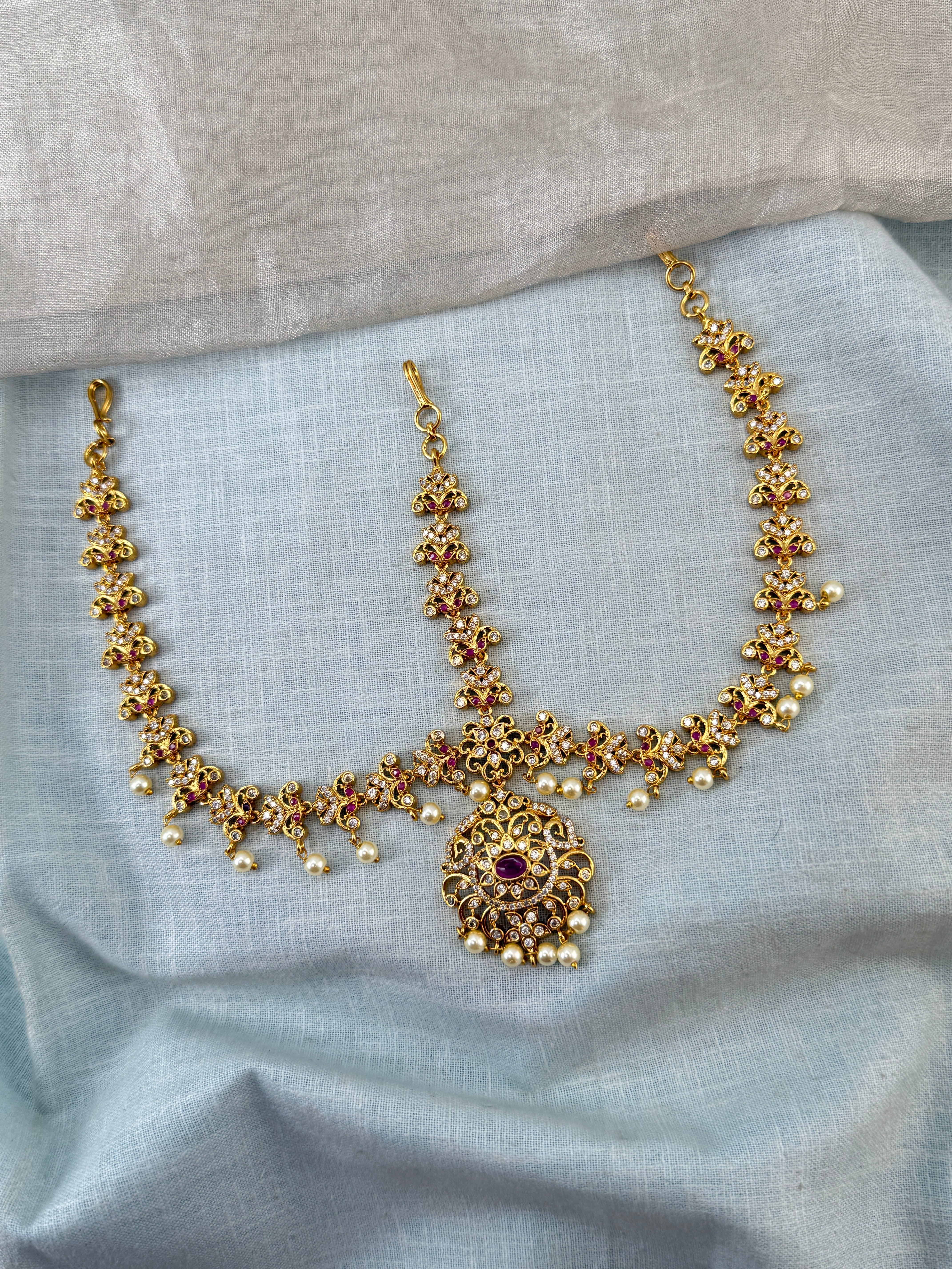Traditional Jade Bille hair accessory for women