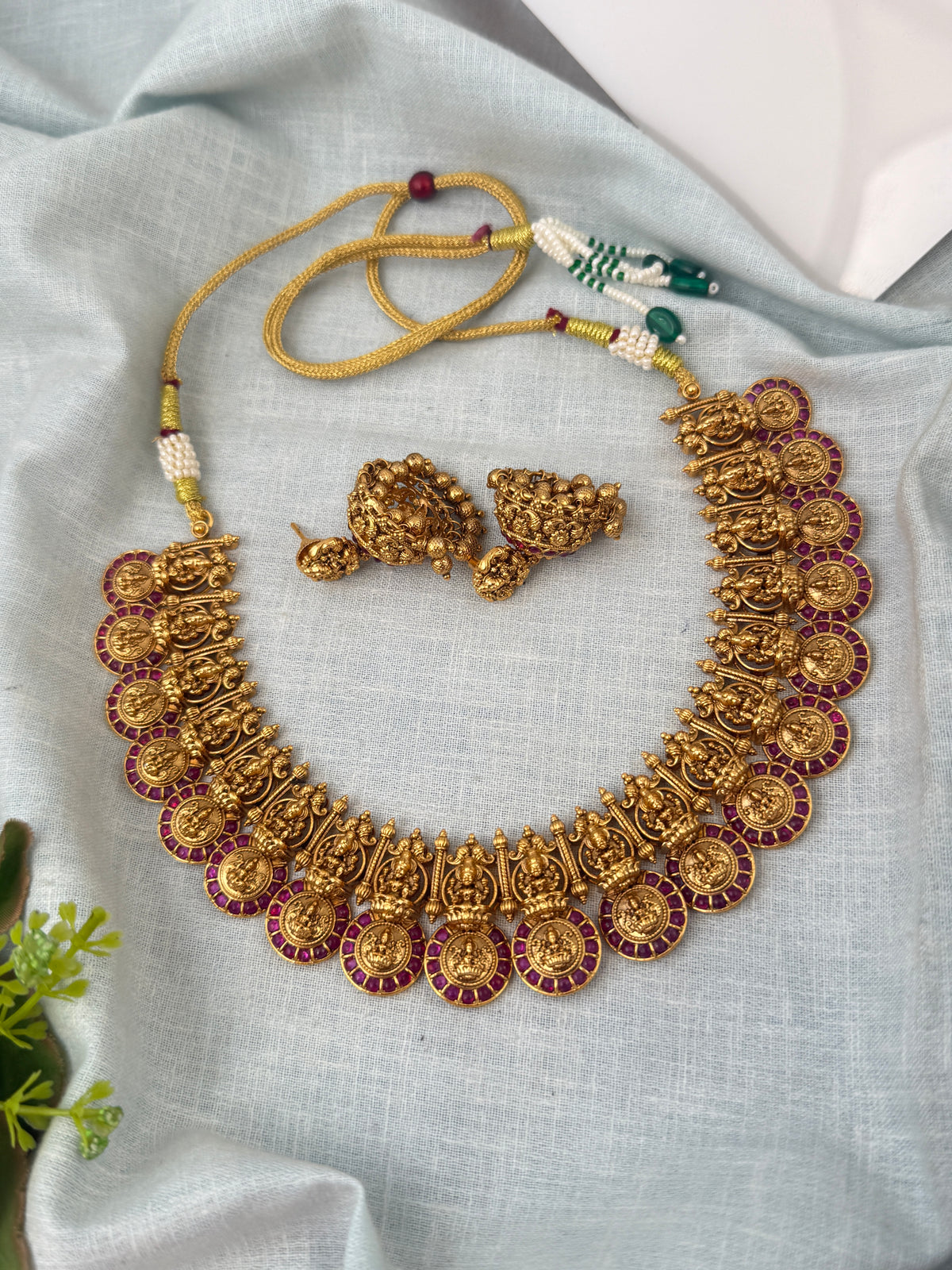 Antique Grand Lakshmi Kasu Short Necklace Set | N0577