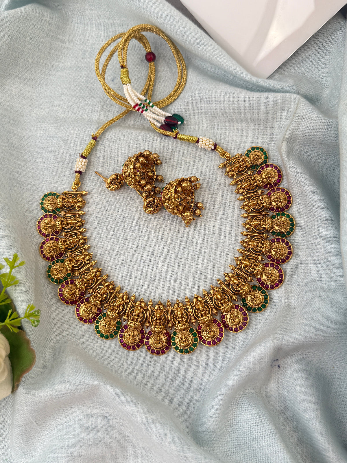 Traditional Jade Bille hair accessory for women