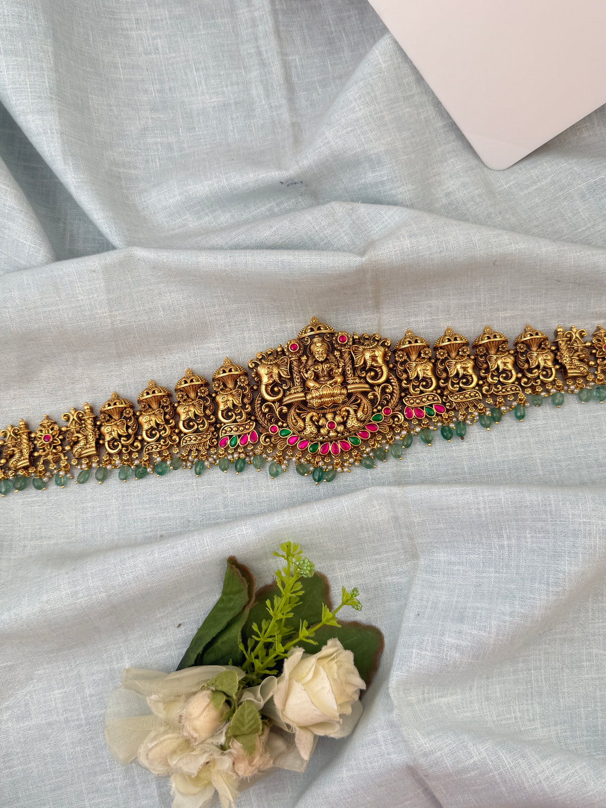 Traditional bridal hip belt for women