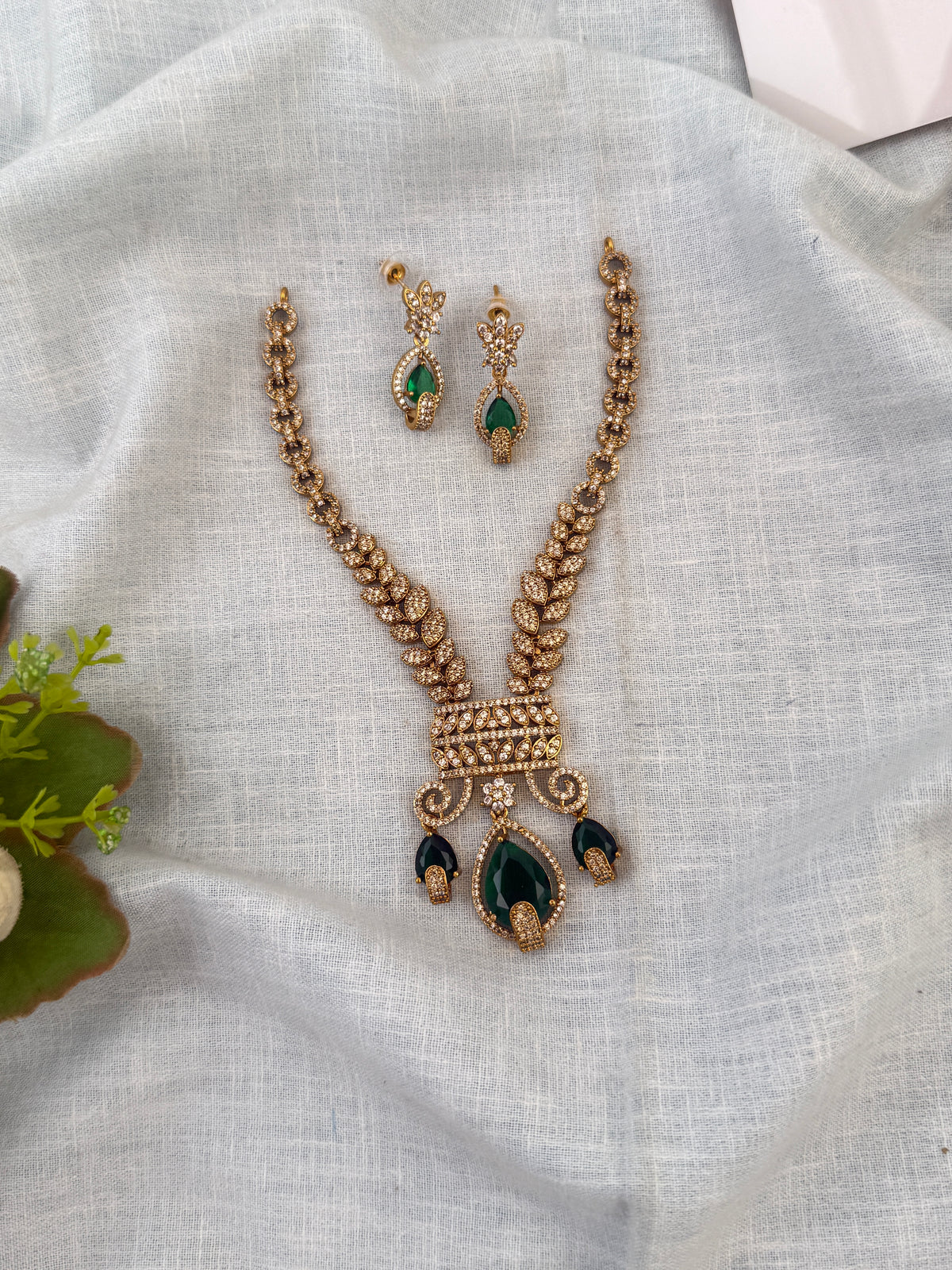 Zircon Stone Necklace Elegant Short Set| N0599