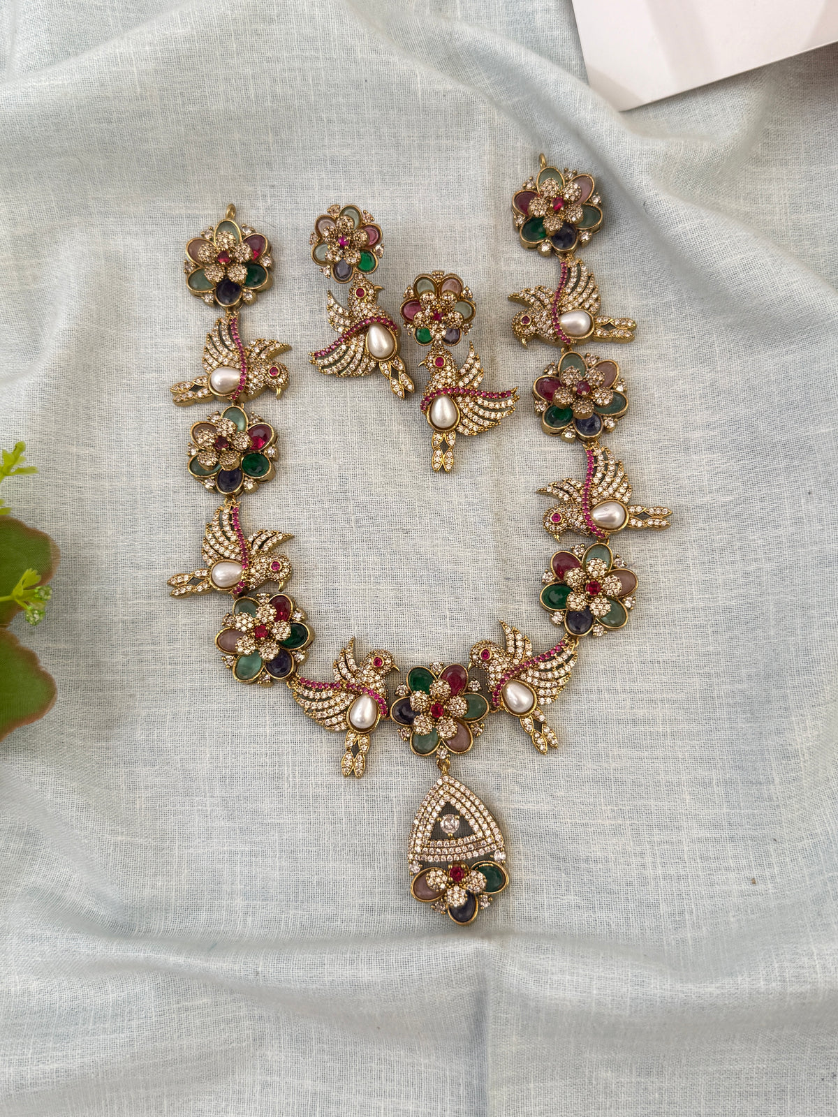 Victorian Parrat Necklace Premium Short Set| N0604