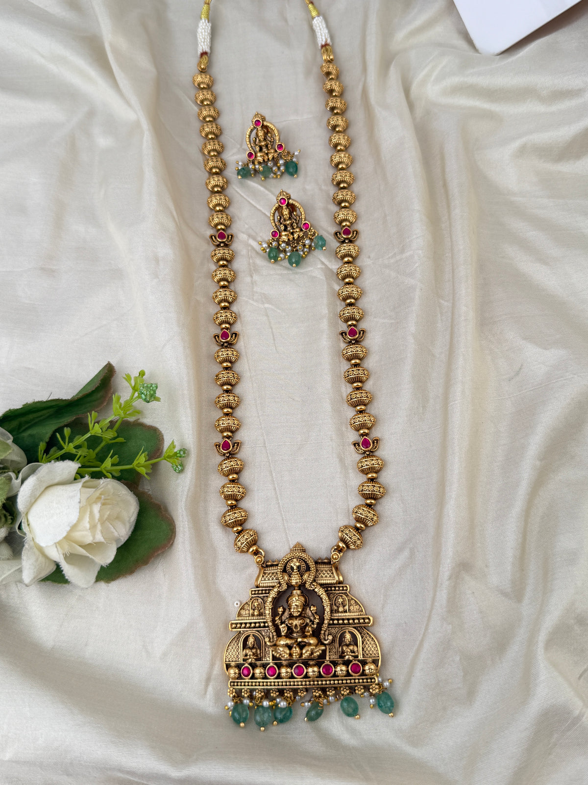 Antique temple necklace for women