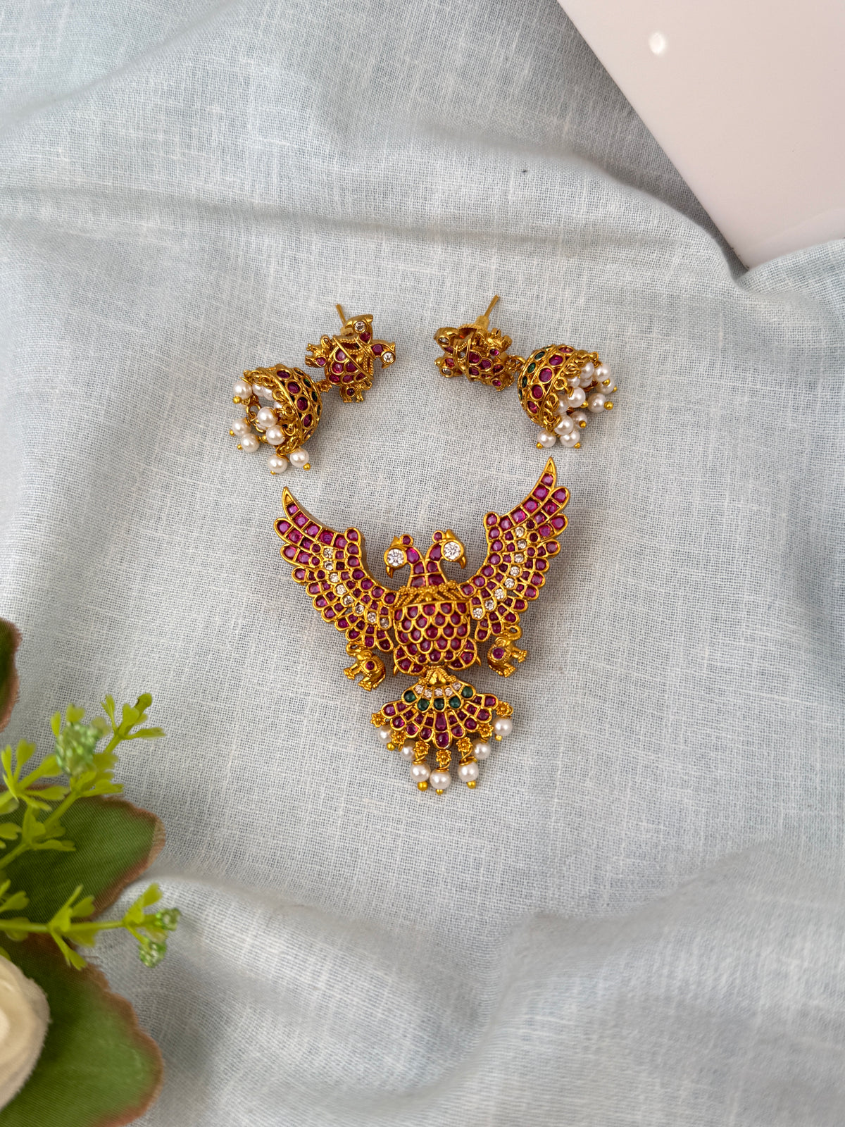 Traditional designer pendants for women