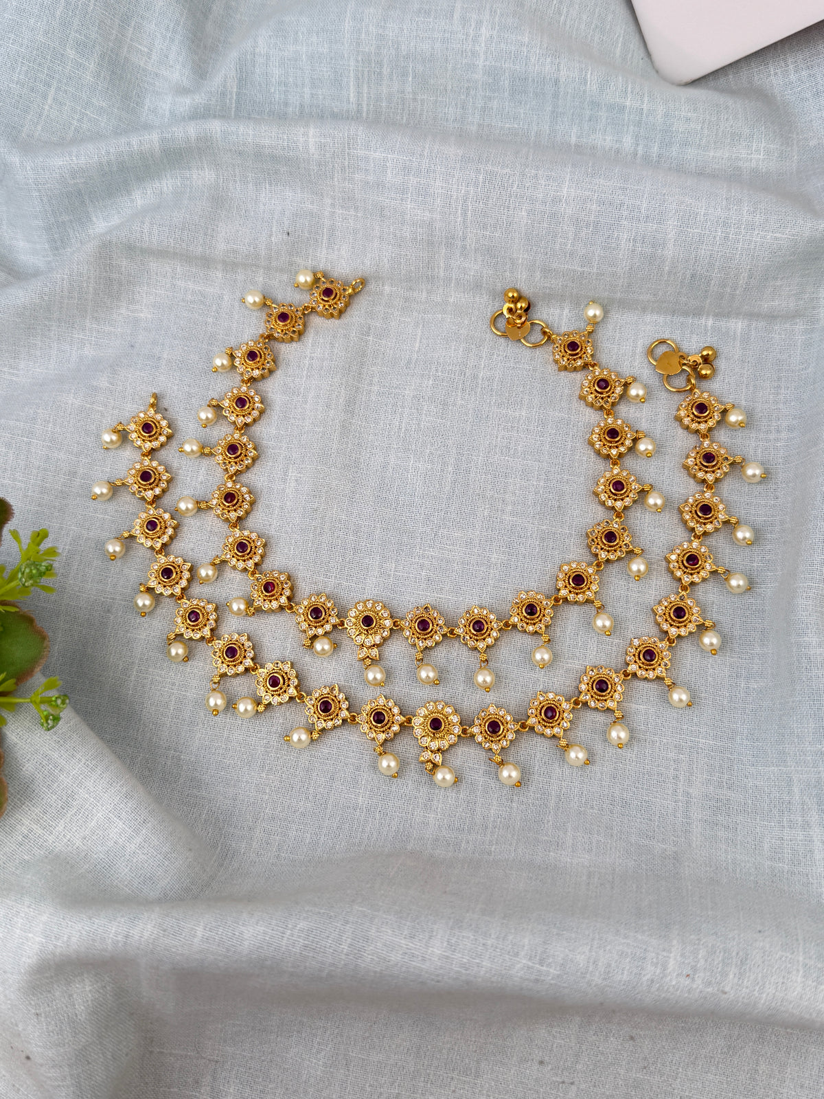 Elegant anklets for women