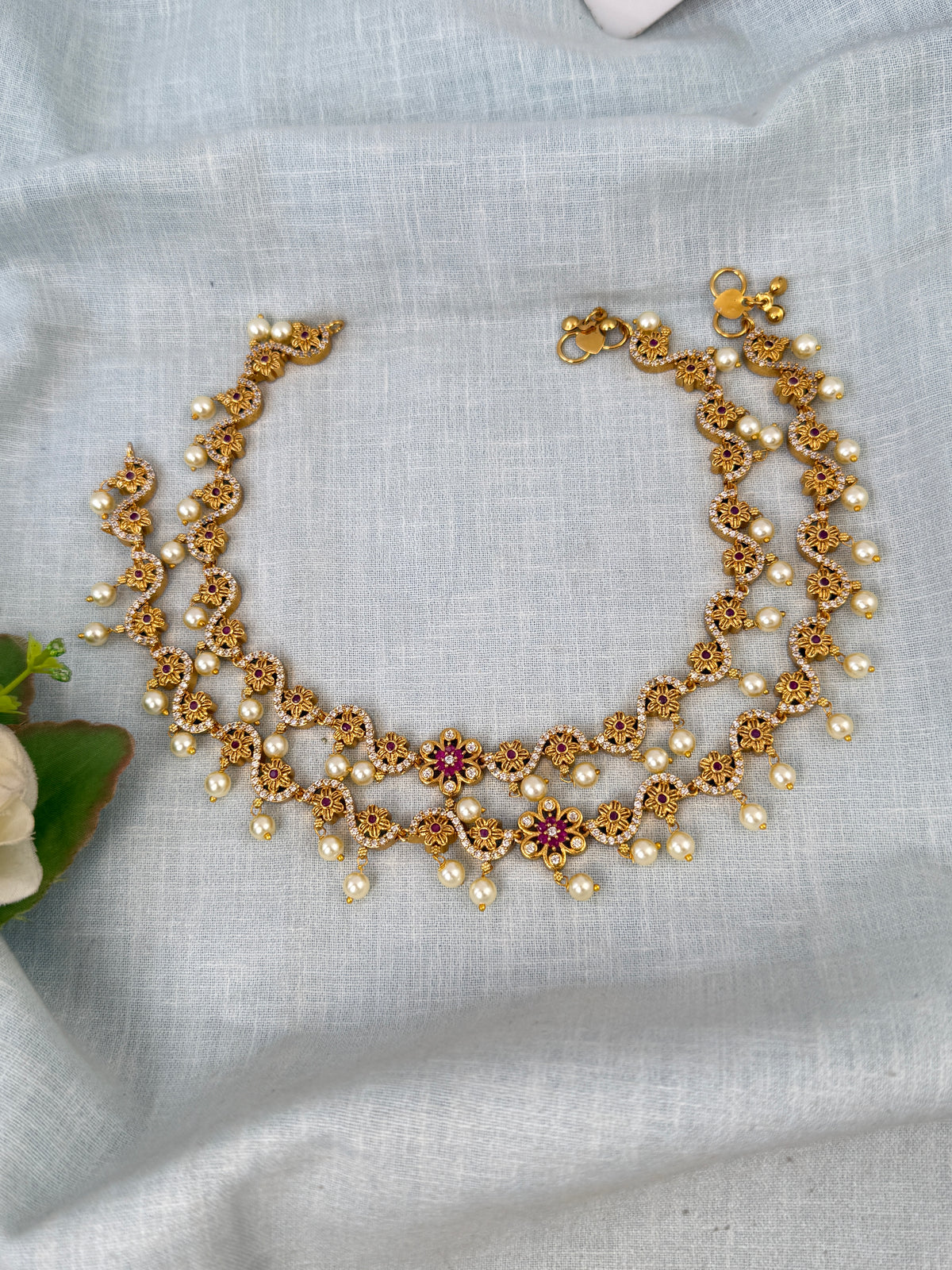 Elegant anklets for women