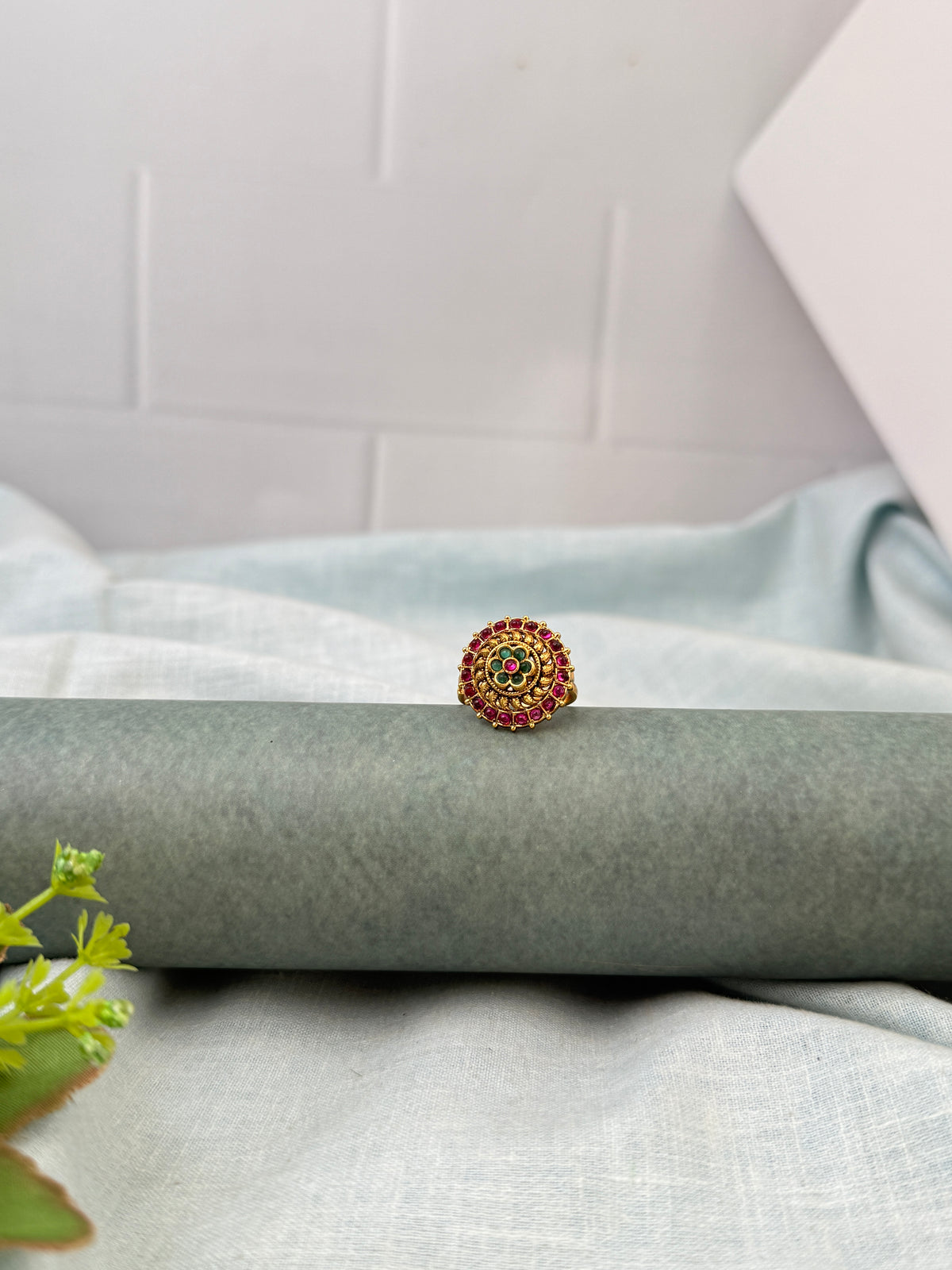 Designer finger ring for women