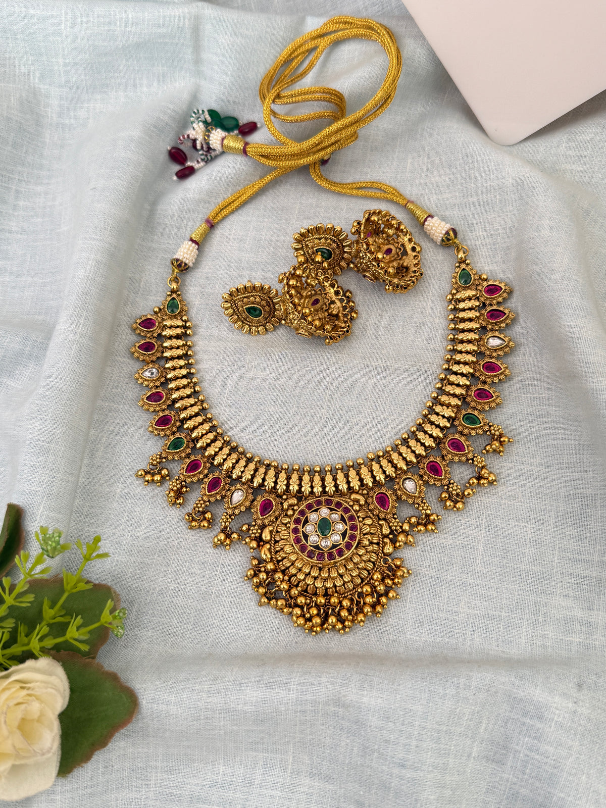 Royal Jadau Kundan necklace for women