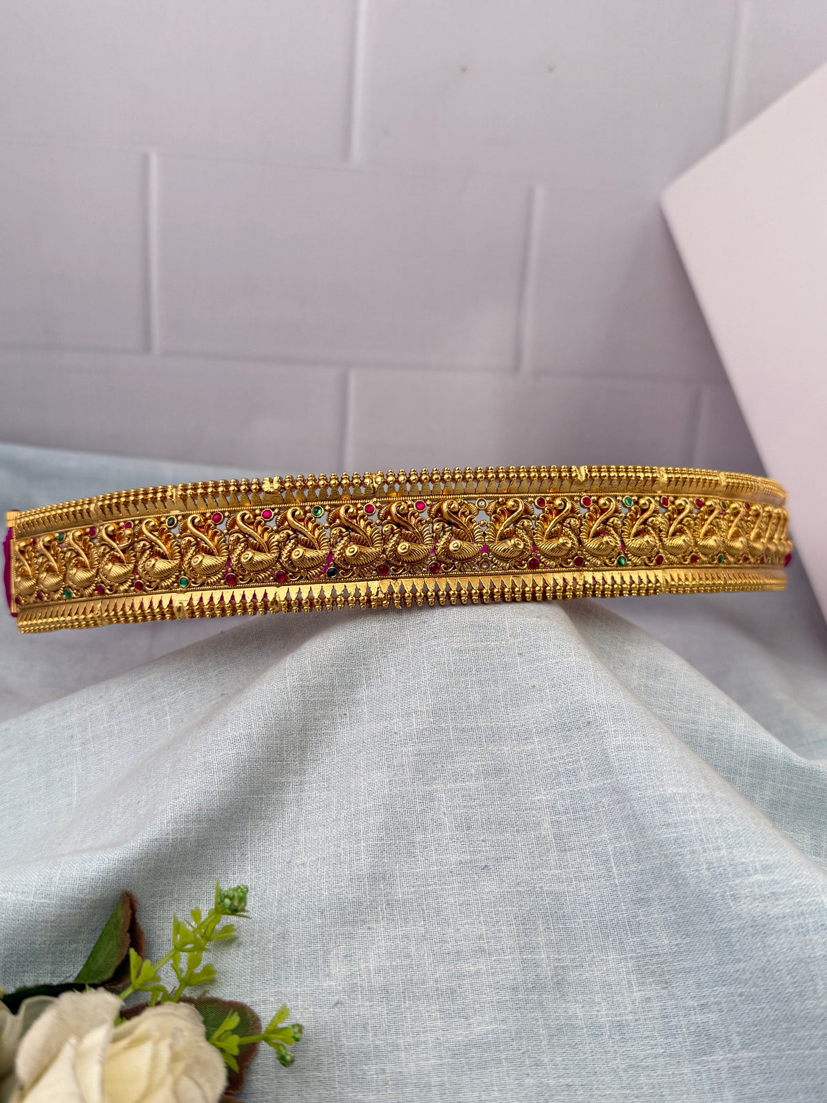 Traditional bridal hip belt for women